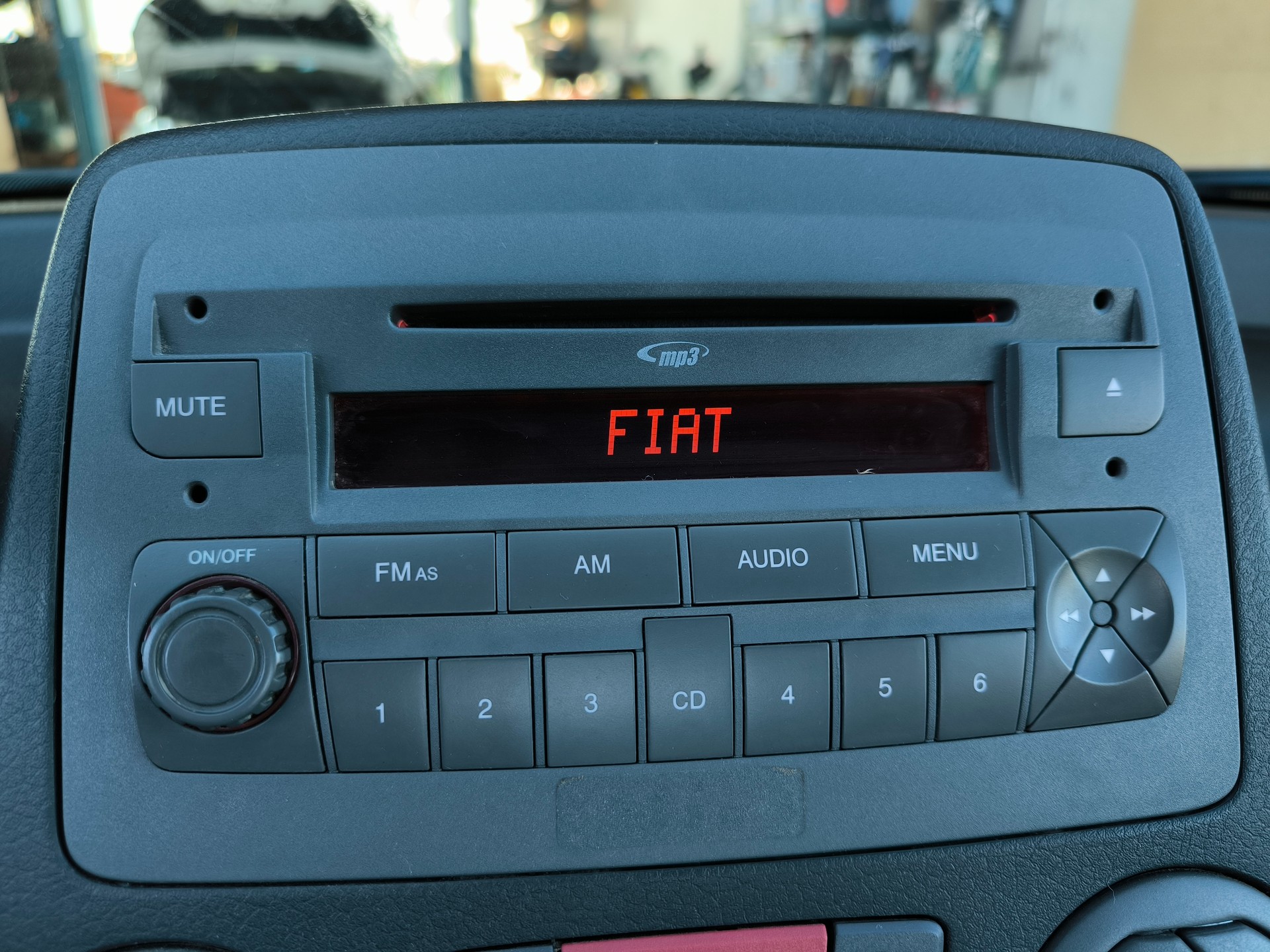 FIAT Panda 1.2 4x4 limitée à 30 km/h-image-8