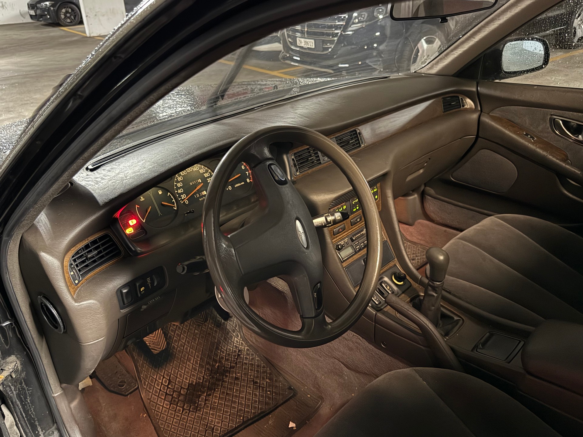 MITSUBISHI Sigma 3.0 V6-image-10