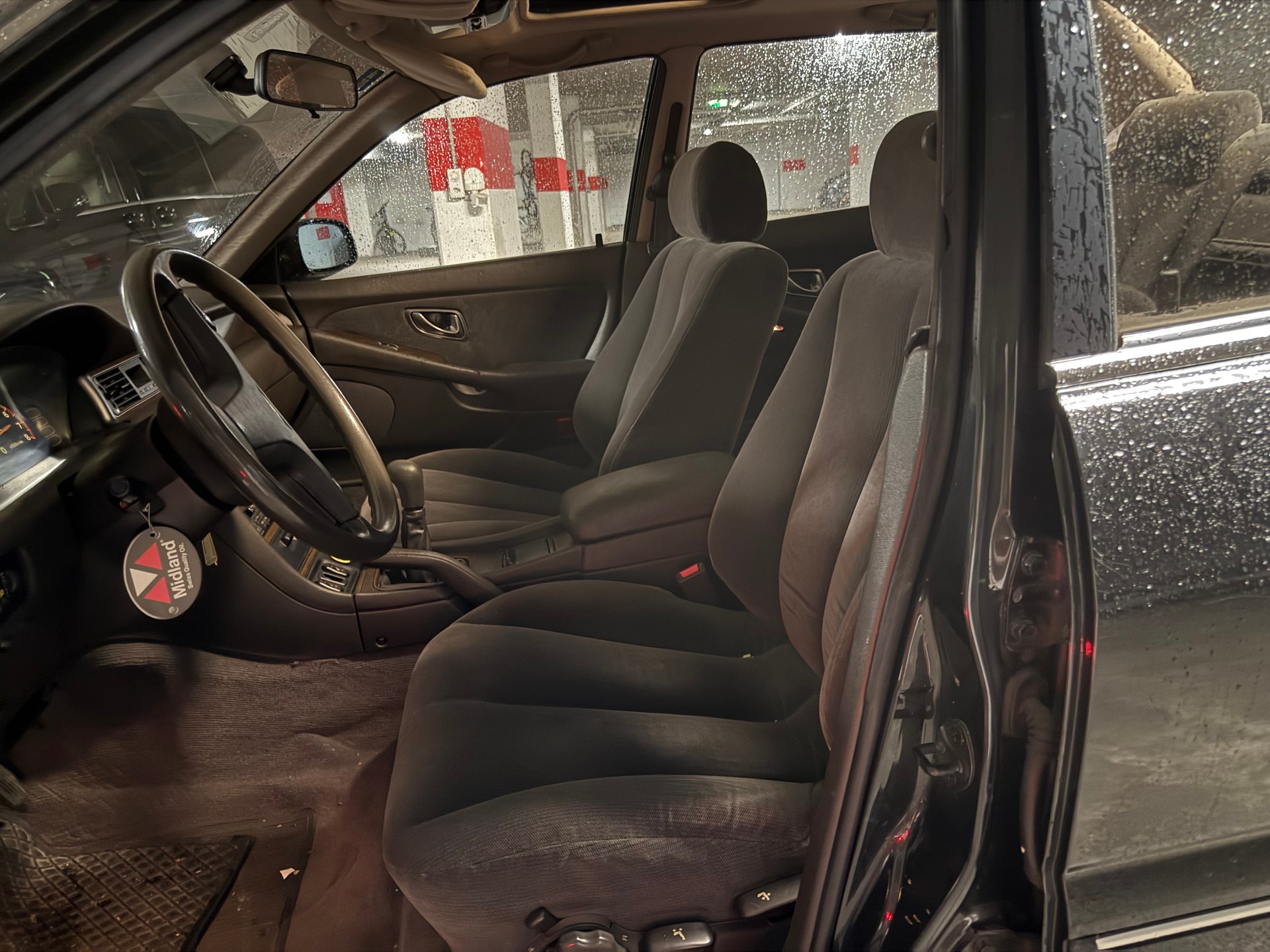 MITSUBISHI Sigma 3.0 V6-image-9