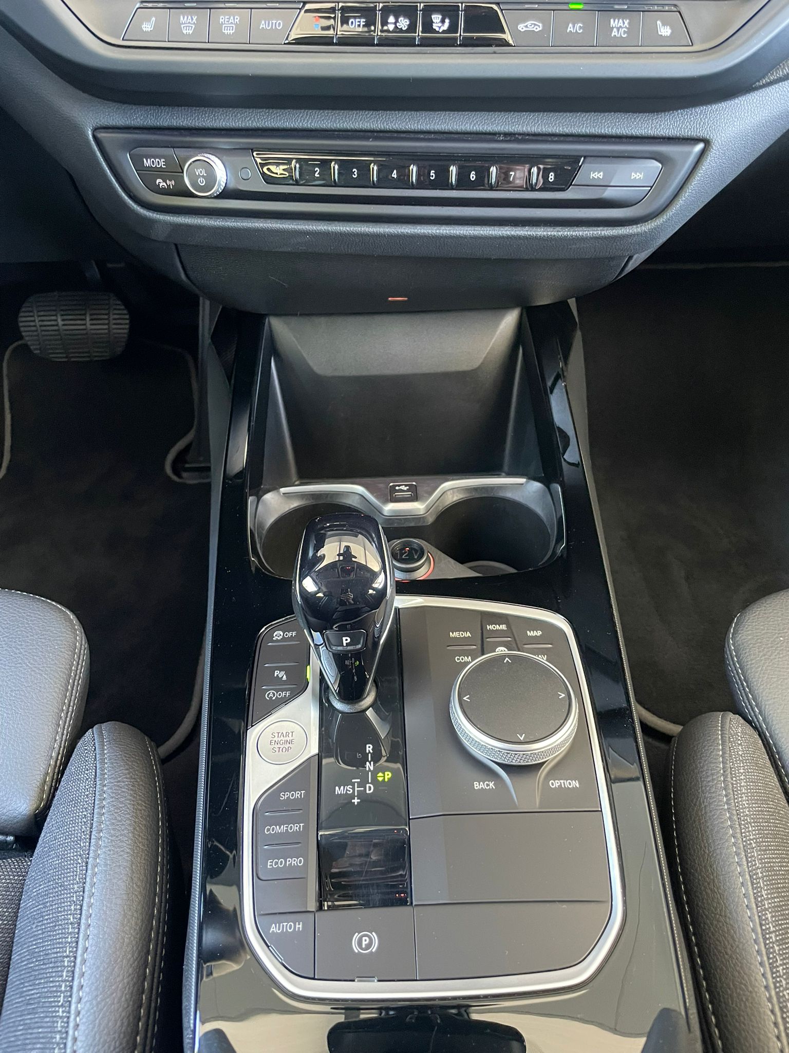 BMW 120d xDrive-image-10