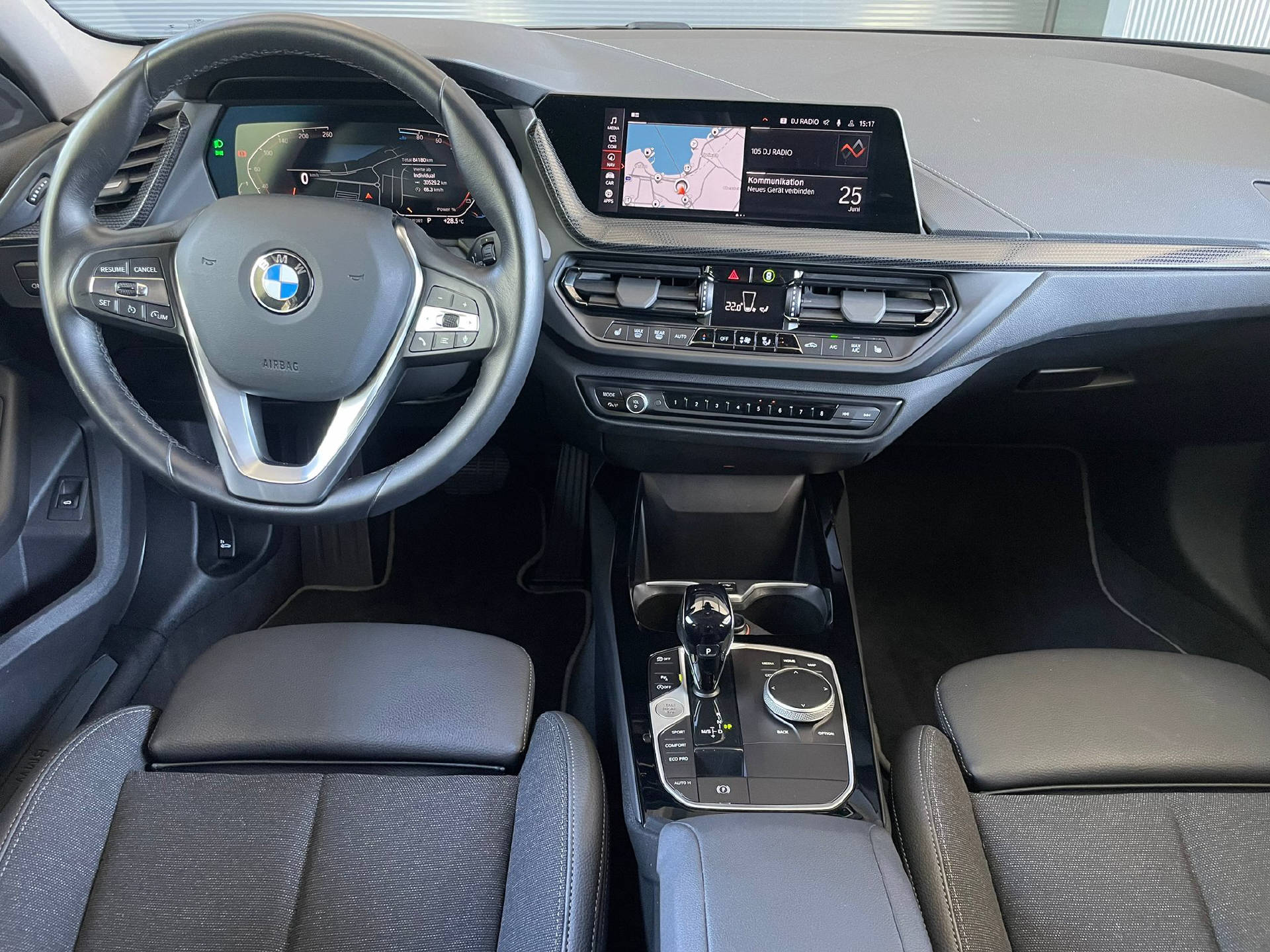 BMW 120d xDrive-image-6