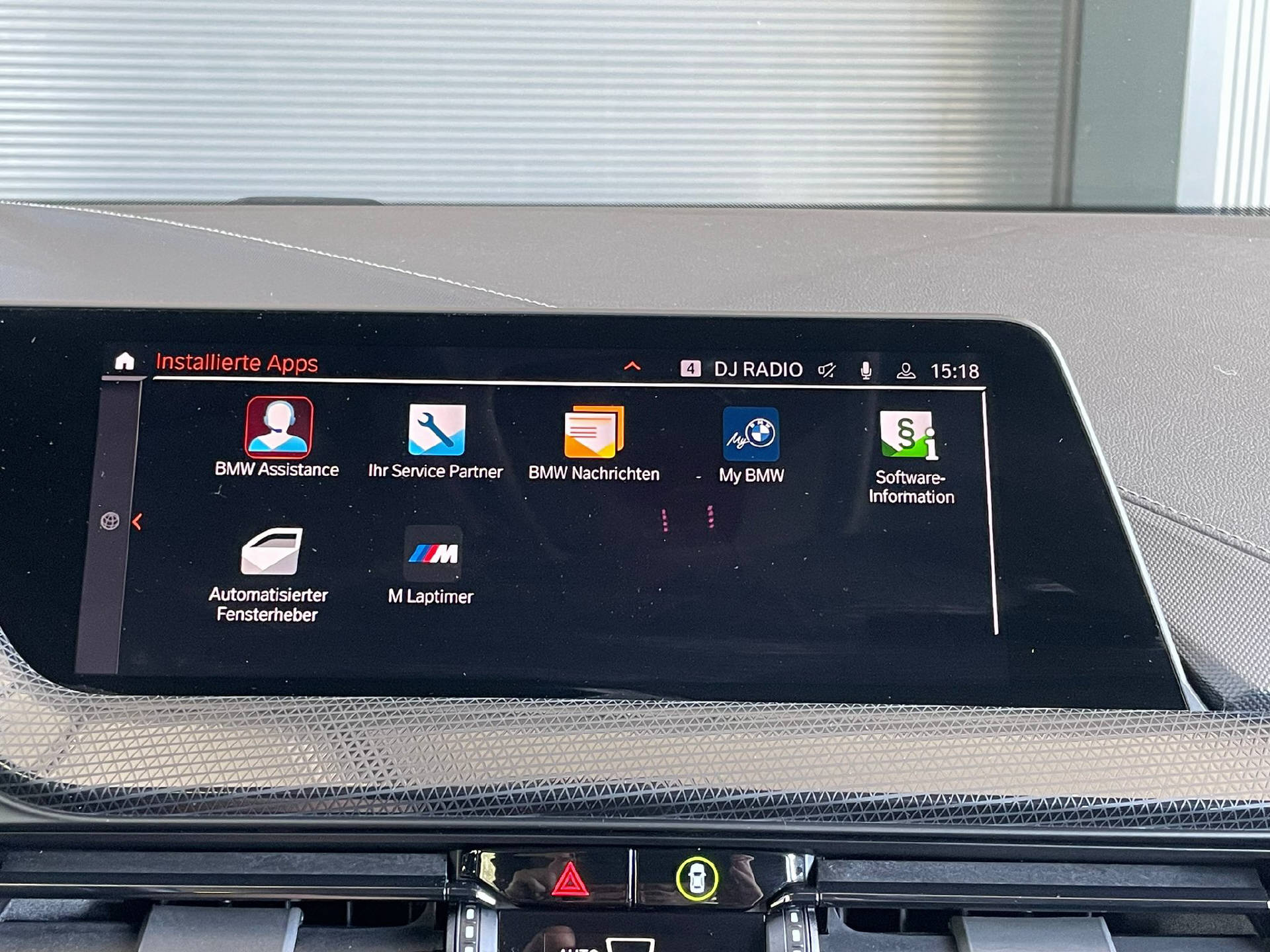 BMW 120d xDrive-image-14