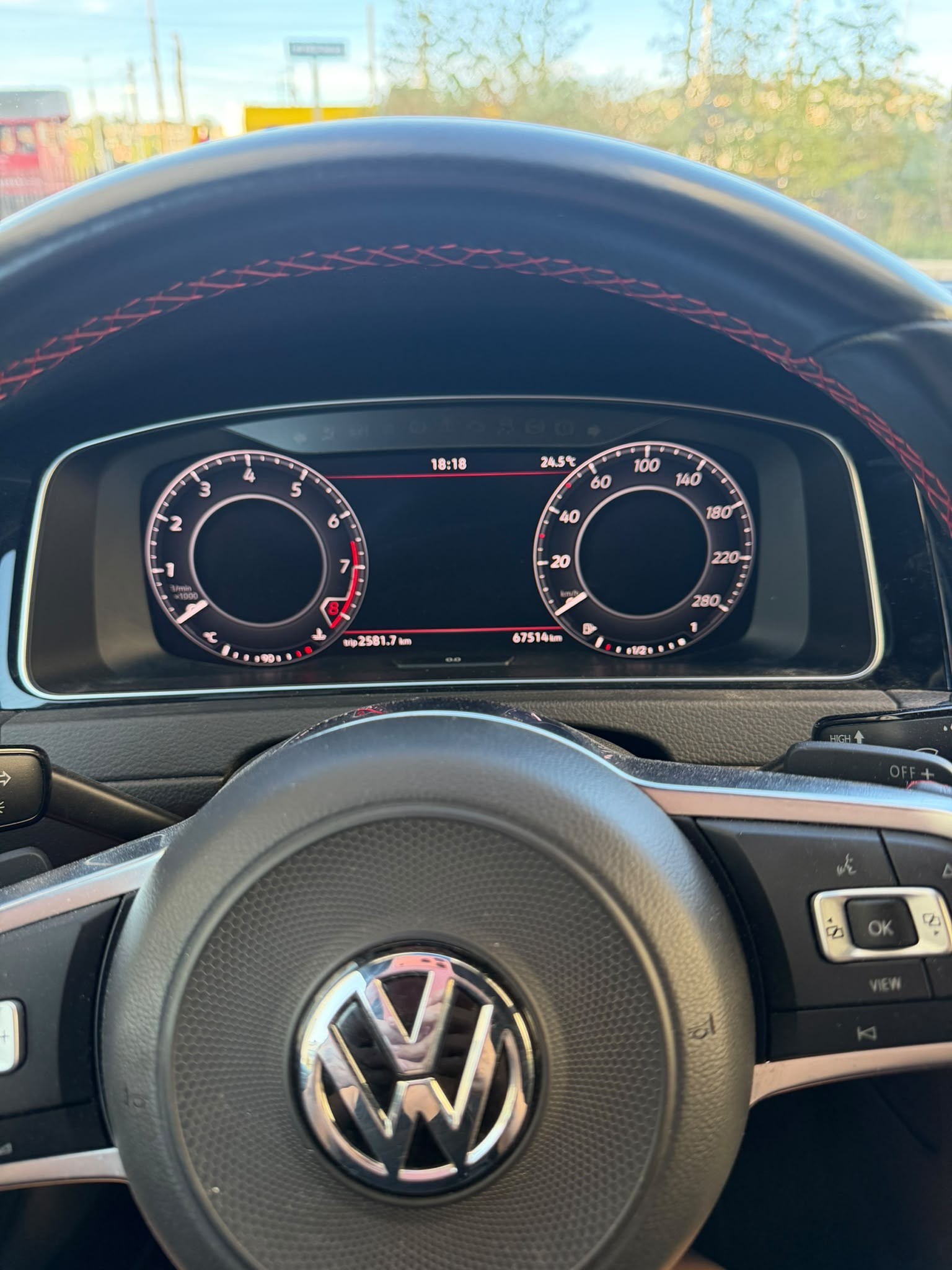 VW 2.0 TSI GTI Performance DSG-image-4