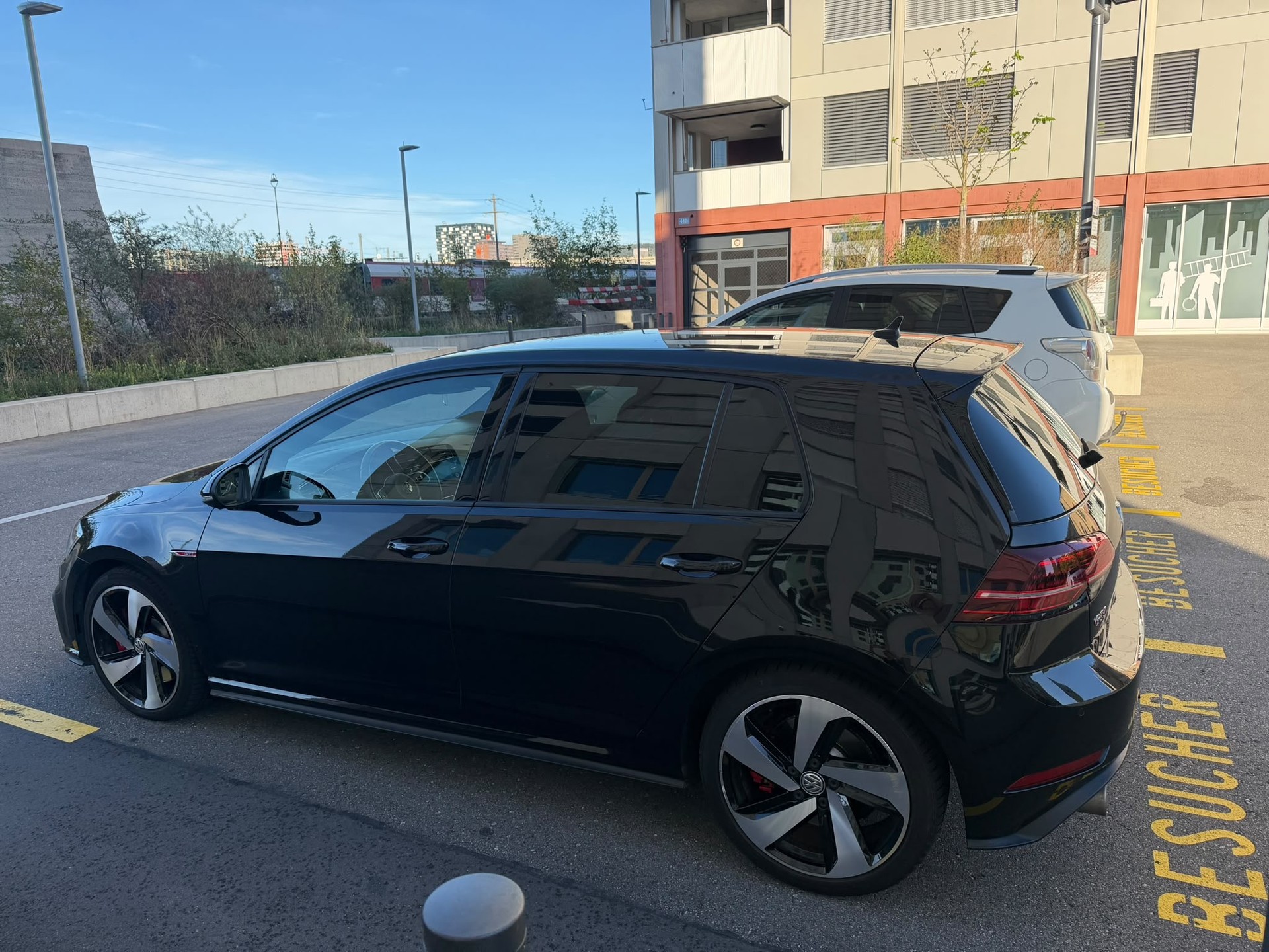 VW 2.0 TSI GTI Performance DSG-image-2