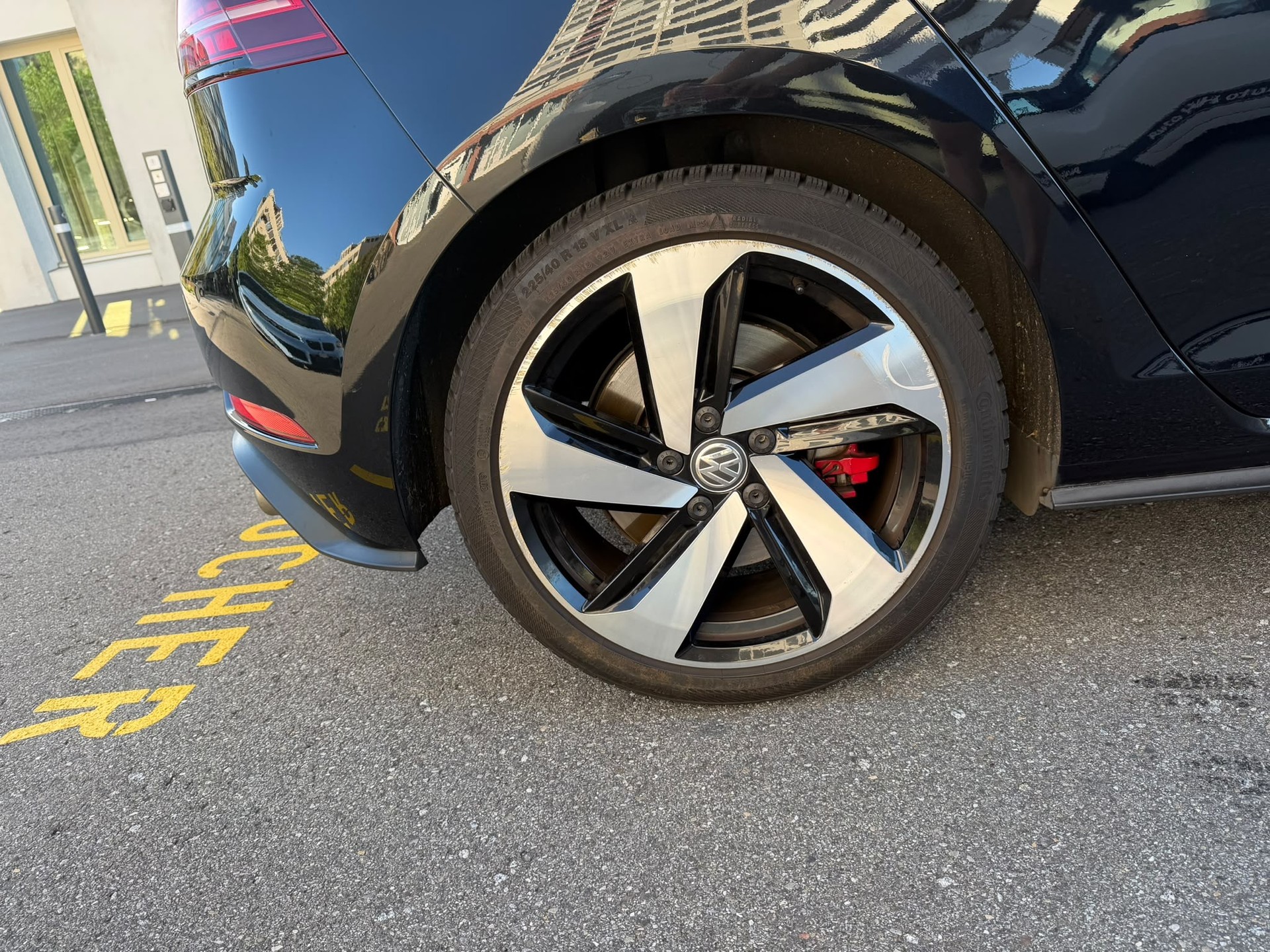 VW 2.0 TSI GTI Performance DSG-image-5