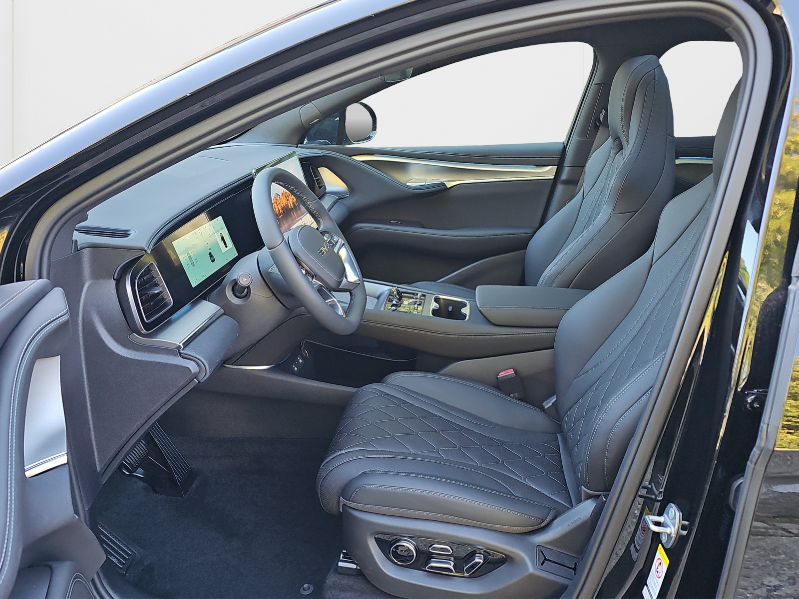 BYD Sealion 7 91,3 kWh Excellence AWD-image-9