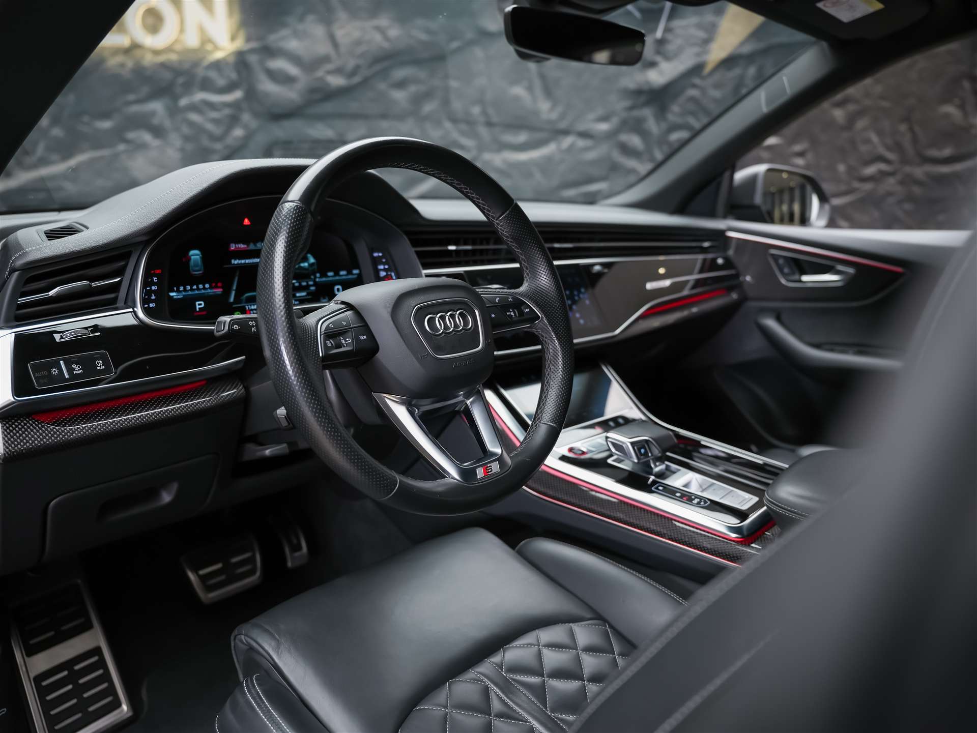 AUDI SQ8 TFSI quattro tiptronic *Maxton Body Kit*B&O*Standheizung*AHK*-image-7