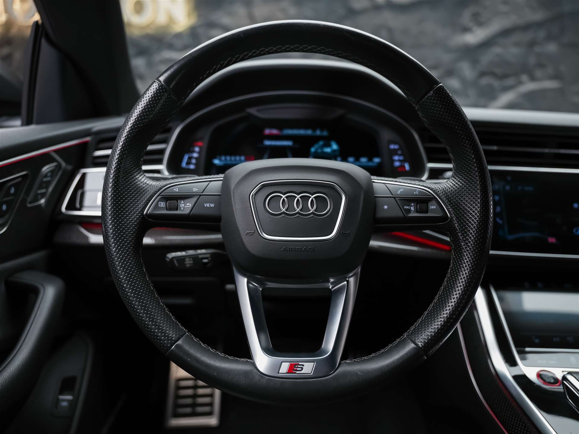 AUDI SQ8 TFSI quattro tiptronic *Maxton Body Kit*B&O*Standheizung*AHK*-image-28