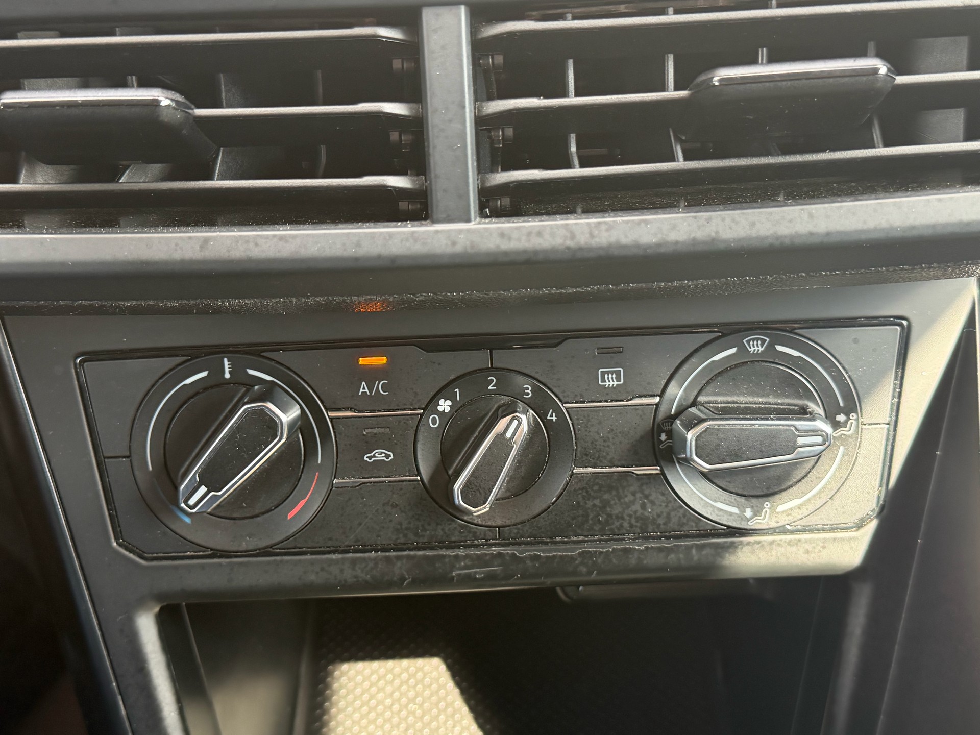 VW Polo 1.0 BMT Value-image-21