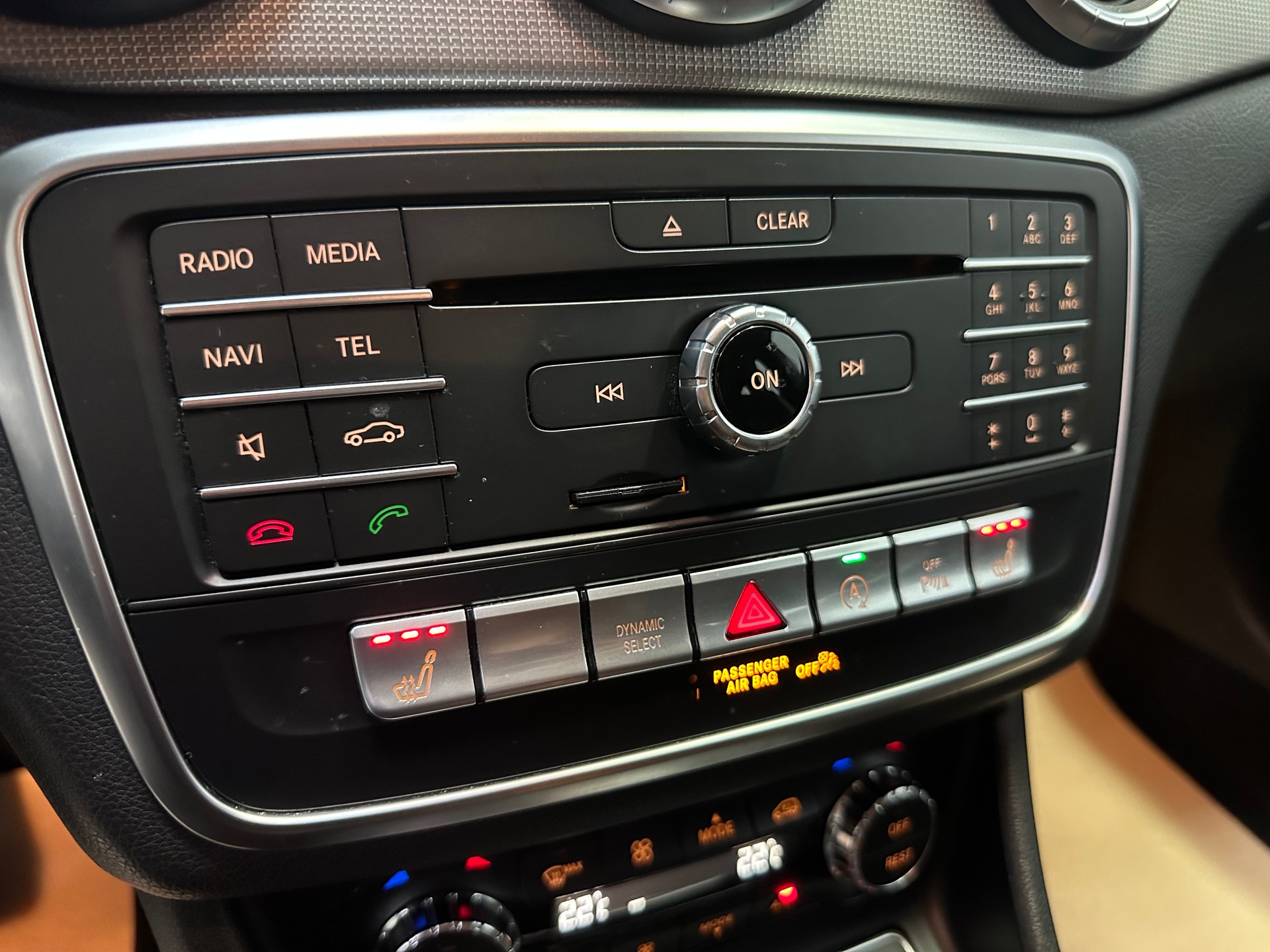 MERCEDES-BENZ CLA Shooting Brake 250 Urban 7G-DCT-image-15