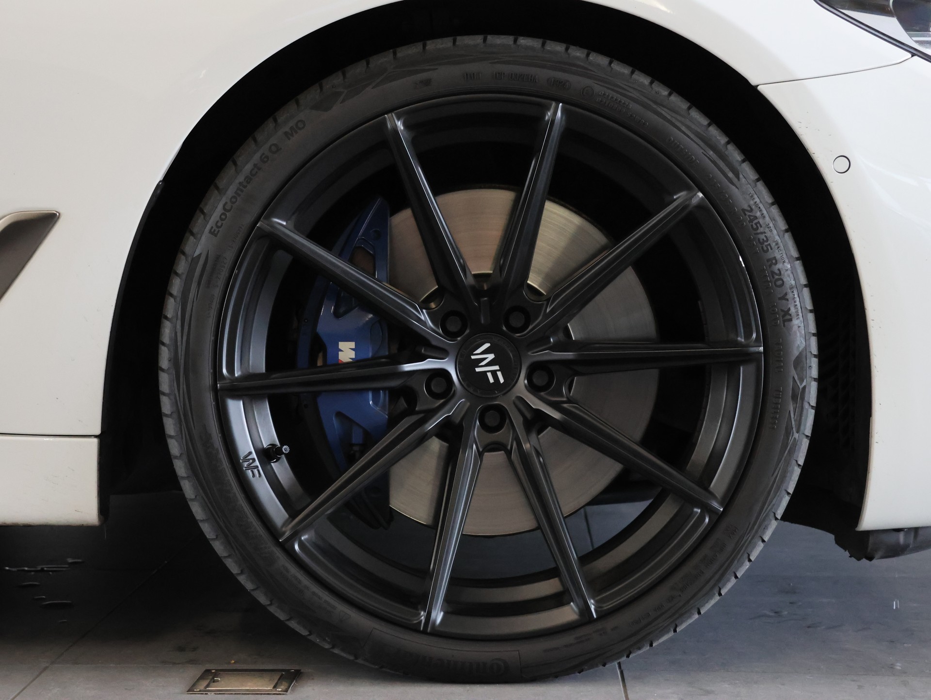 BMW M550d xDrive Touring Steptronic *ALPINWEISS-LACKIERUNG*-image-10