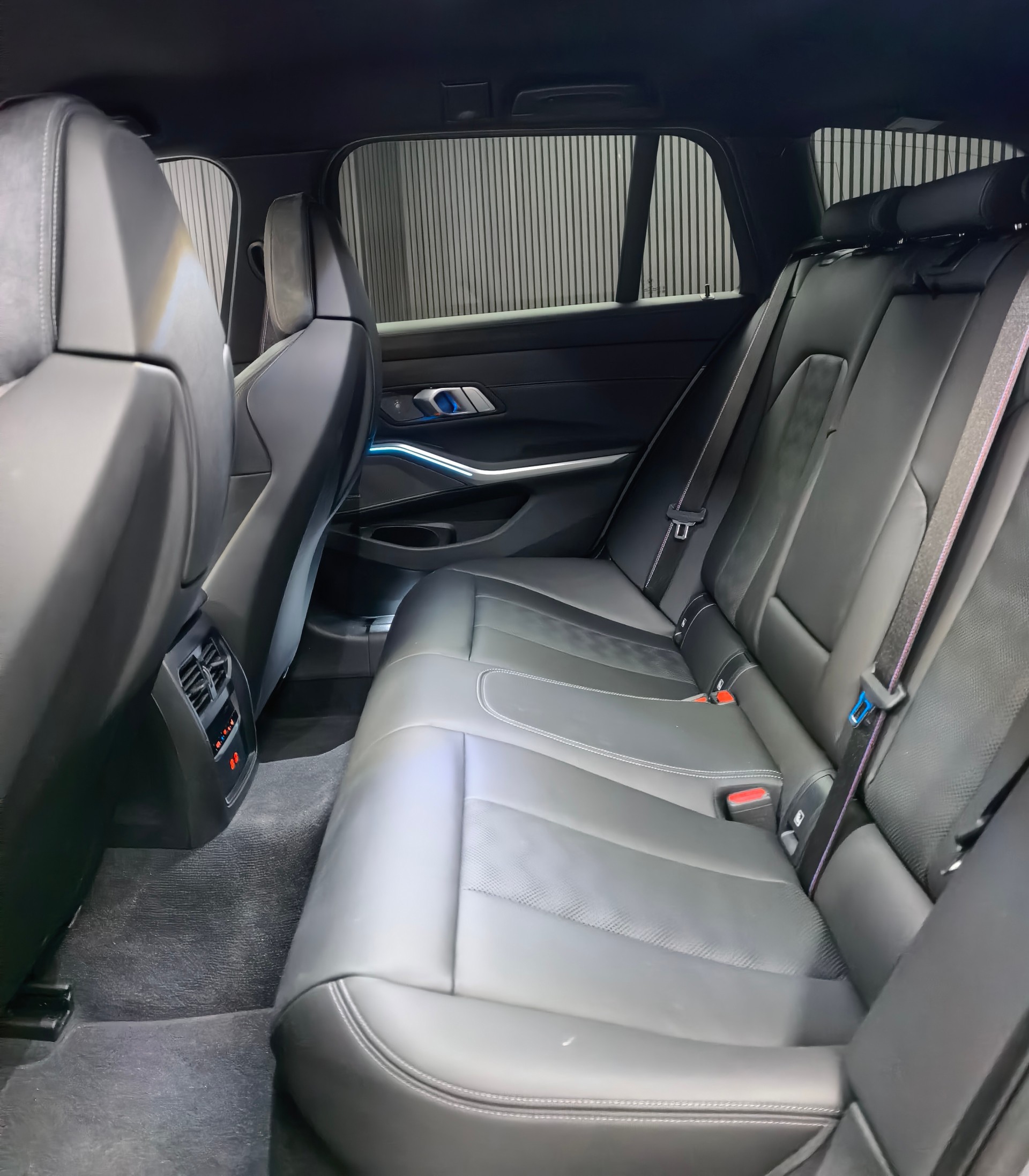 BMW M3 Touring xDrive Competition M-image-7