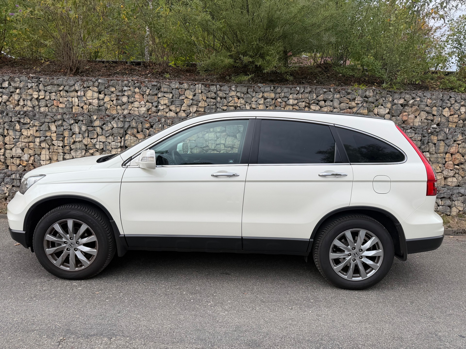 HONDA CR-V 2.2 i-DTEC 4WD Comfort Automatic-image-3
