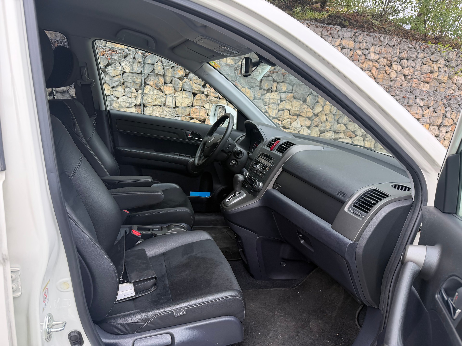 HONDA CR-V 2.2 i-DTEC 4WD Comfort Automatic-image-11