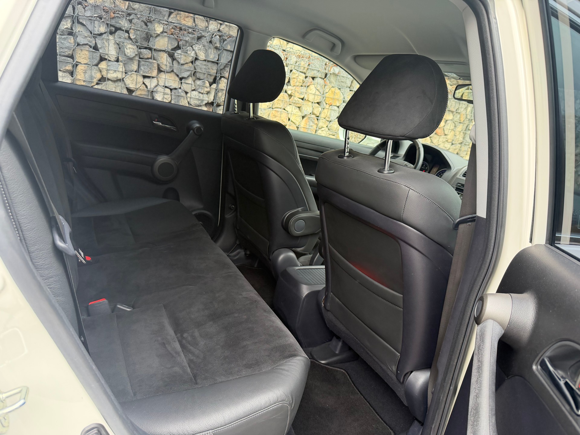 HONDA CR-V 2.2 i-DTEC 4WD Comfort Automatic-image-12