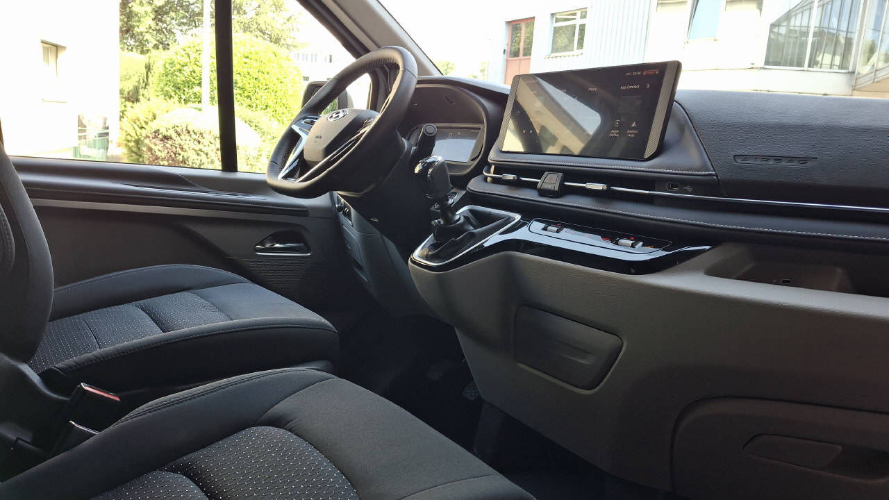 MAXUS Deliver 7 Kaw. L1H1 2.0 TD Base-image-12