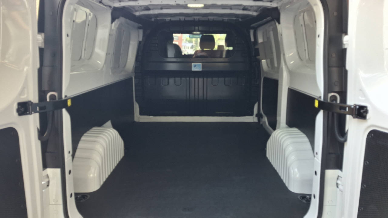 MAXUS Deliver 7 Kaw. L1H1 2.0 TD Base-image-5