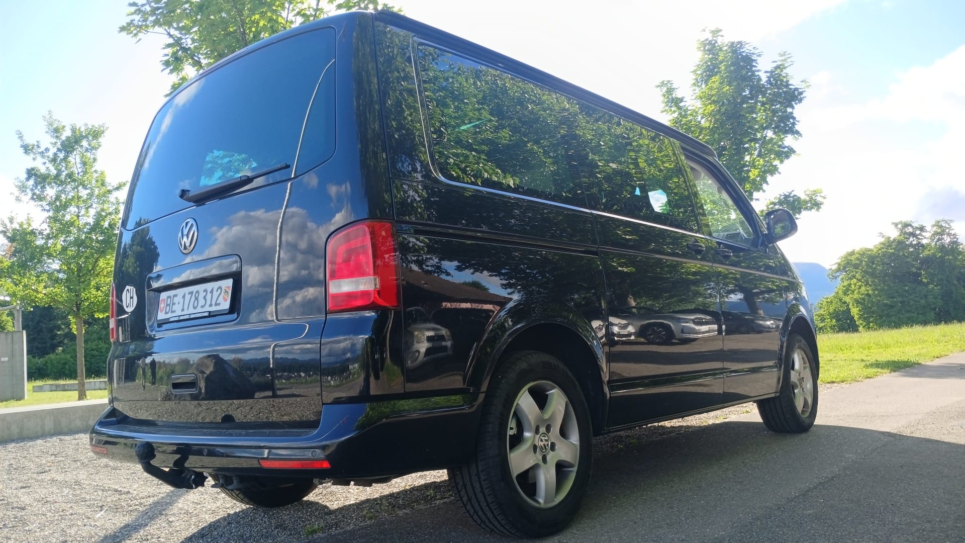 VW Multivan-image-13