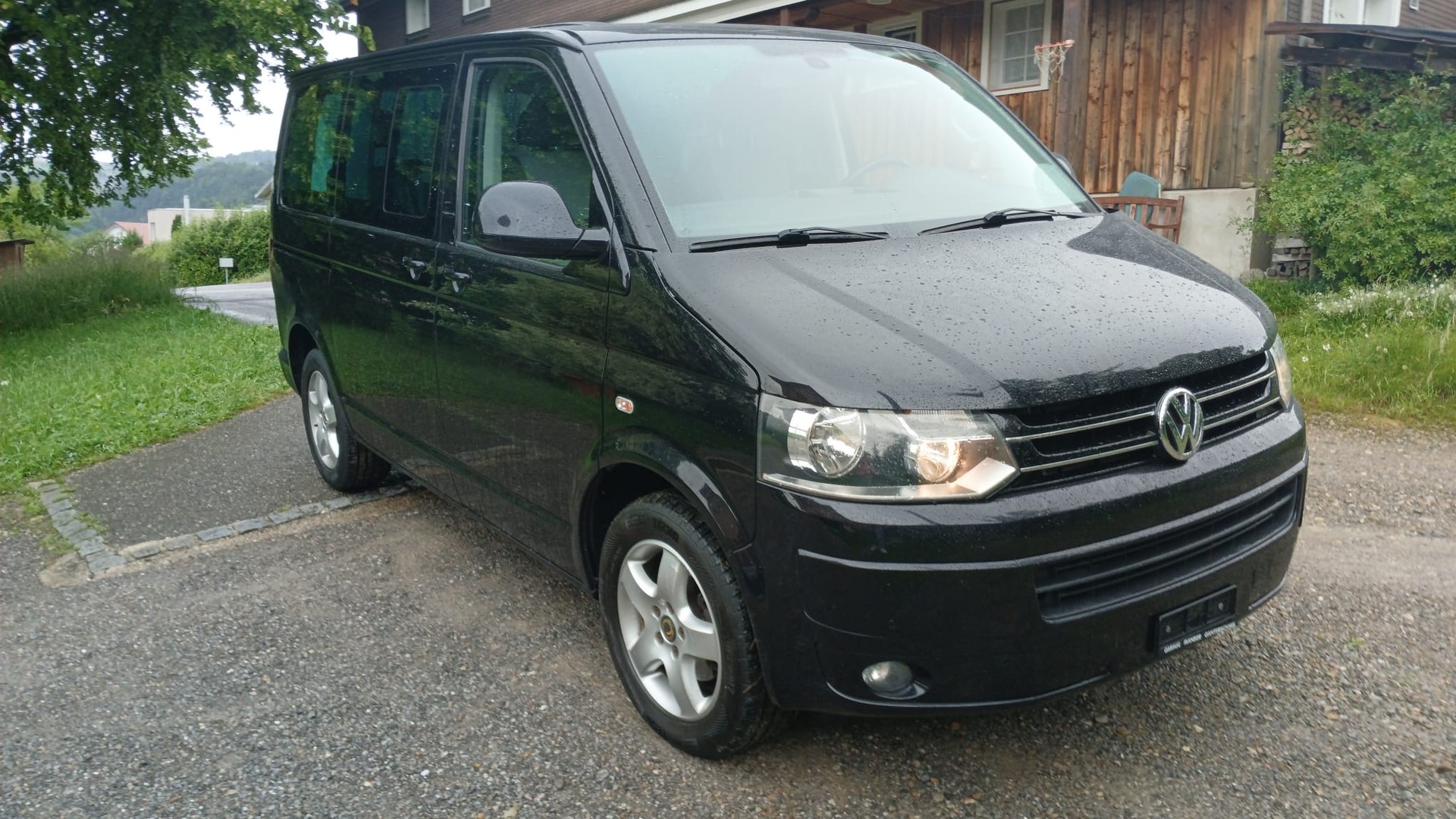 VW Multivan-image-1
