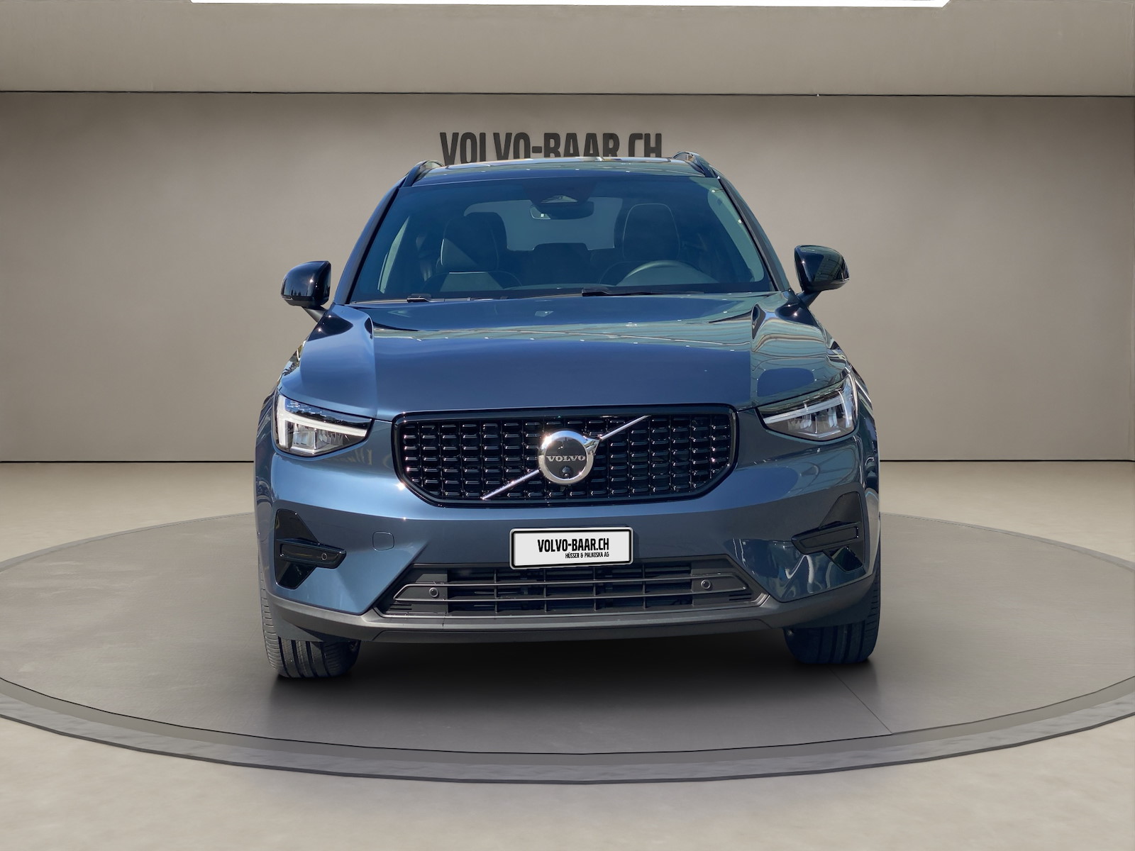 VOLVO XC40 2.0 B3 MH Plus Dark-image-7