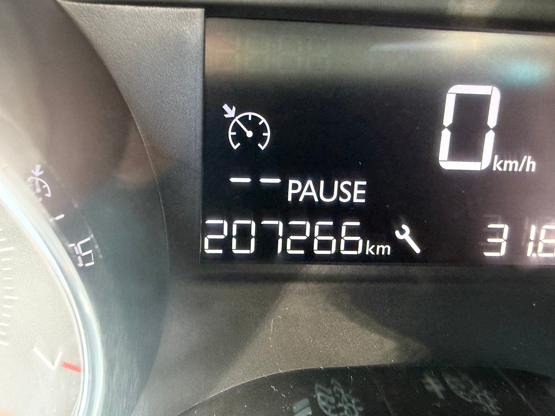 PEUGEOT 208 1.2 VTI Access-image-12