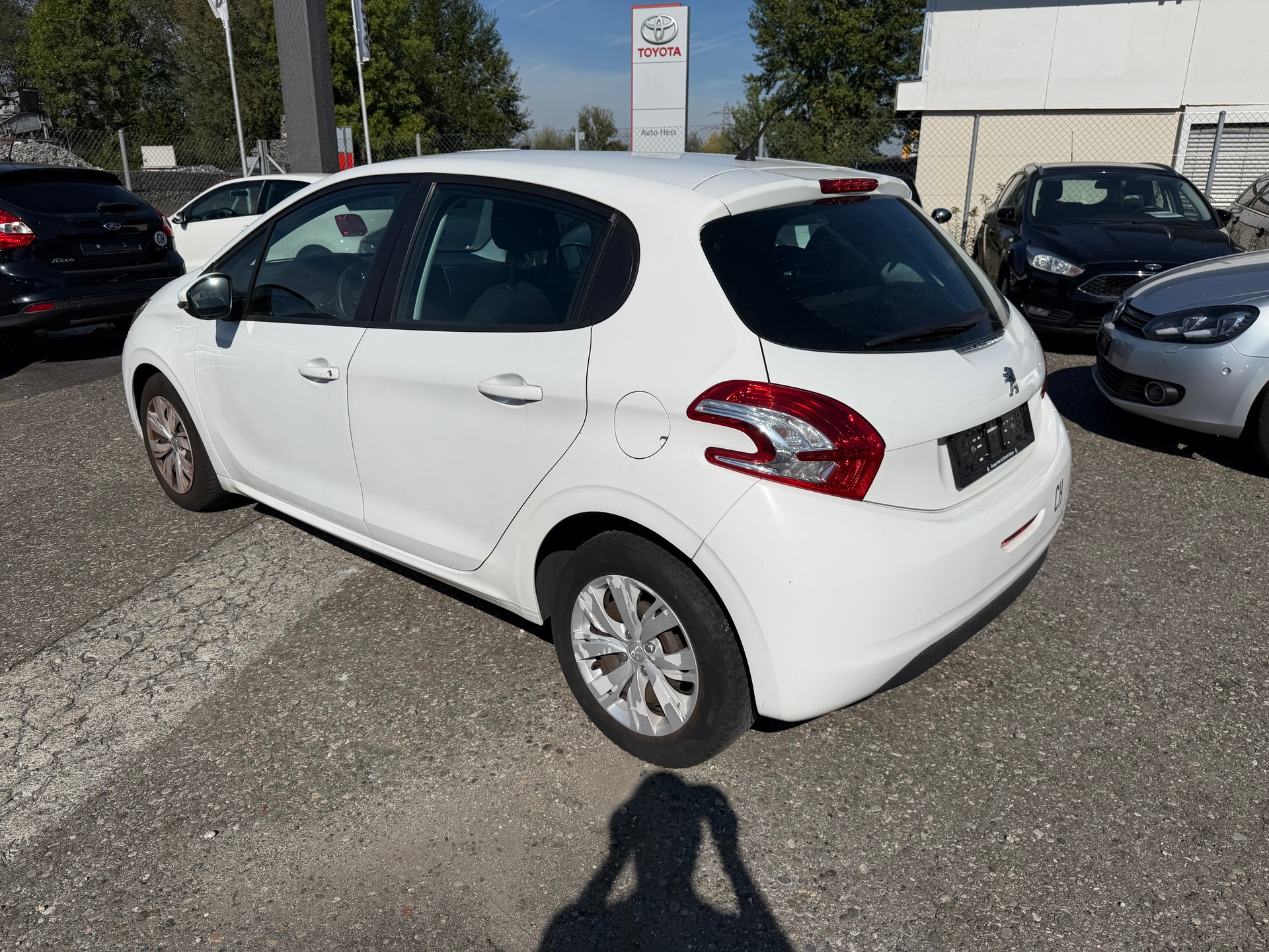PEUGEOT 208 1.2 VTI Access-image-4