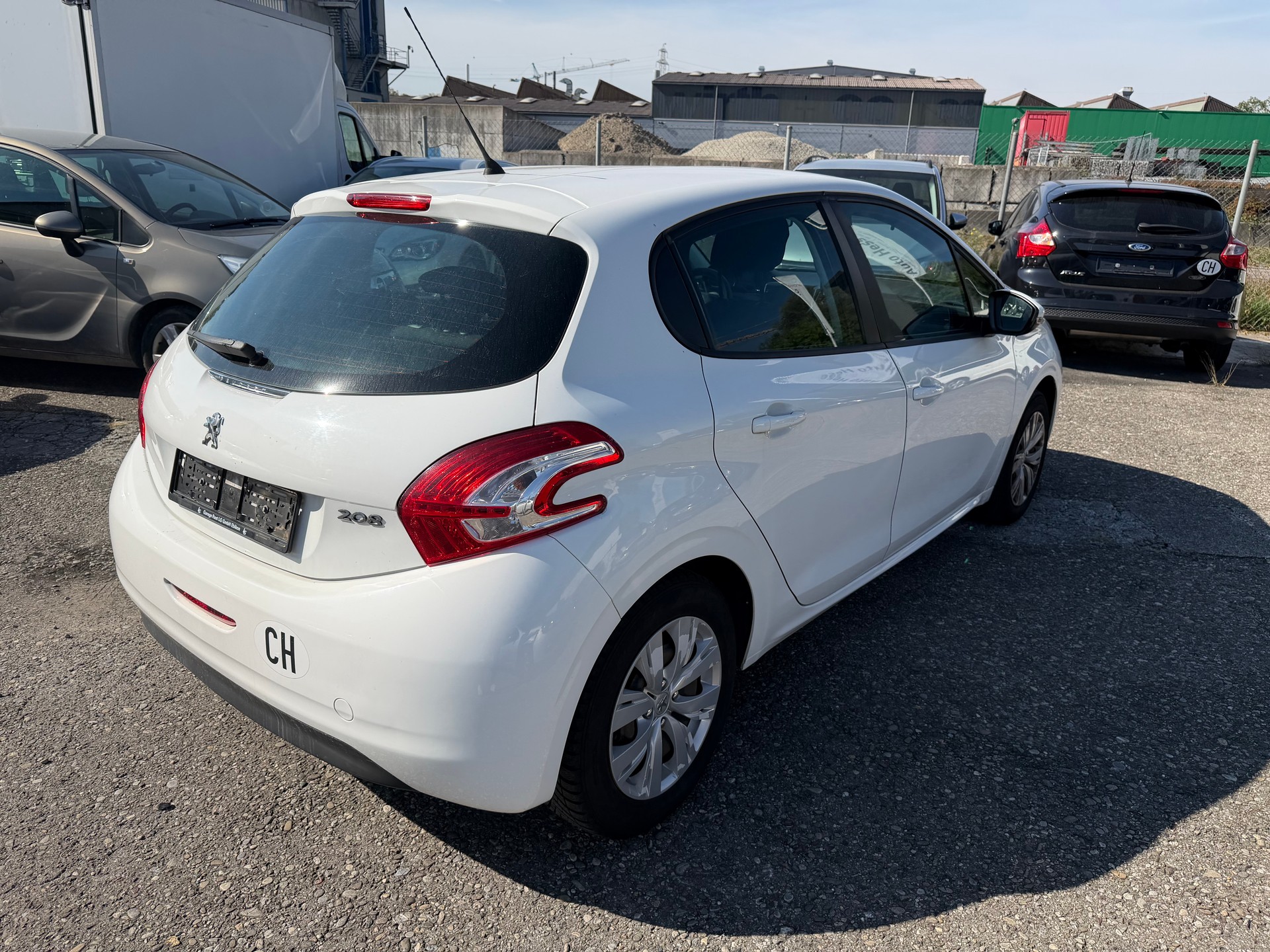 PEUGEOT 208 1.2 VTI Access-image-3