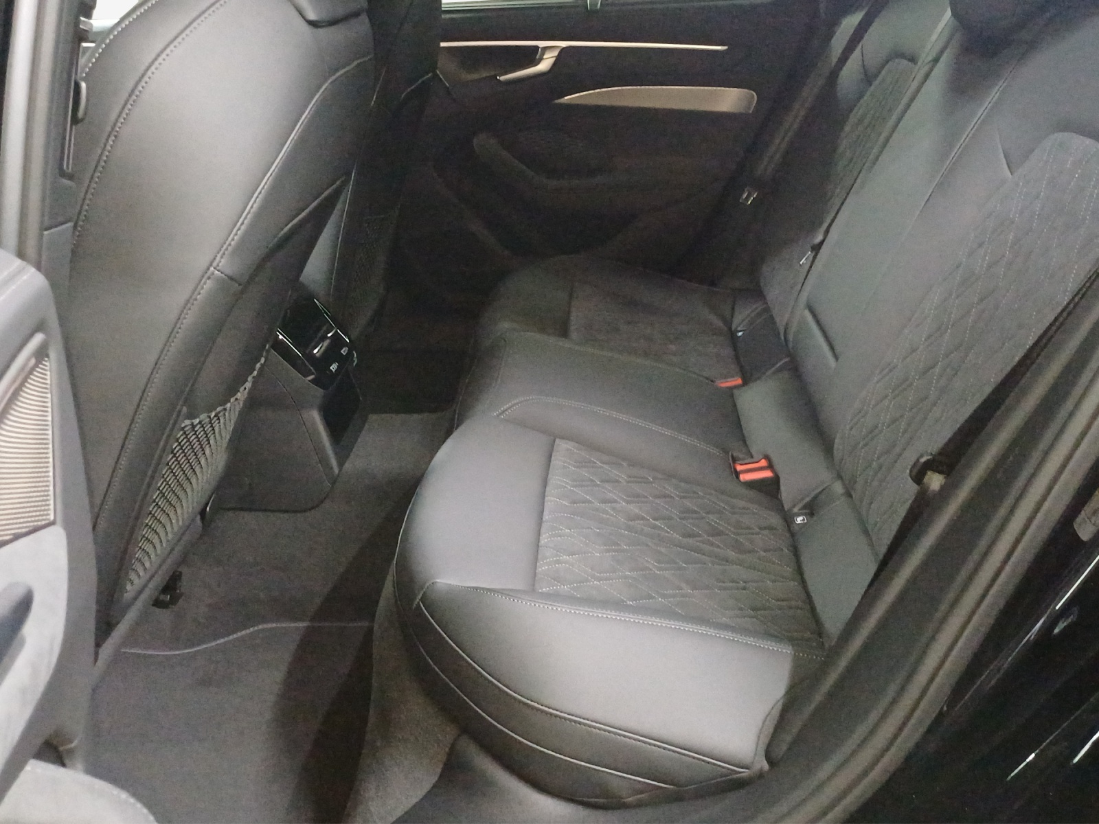 AUDI A6 allroad TDI quattro 220 kW S tronic-image-11