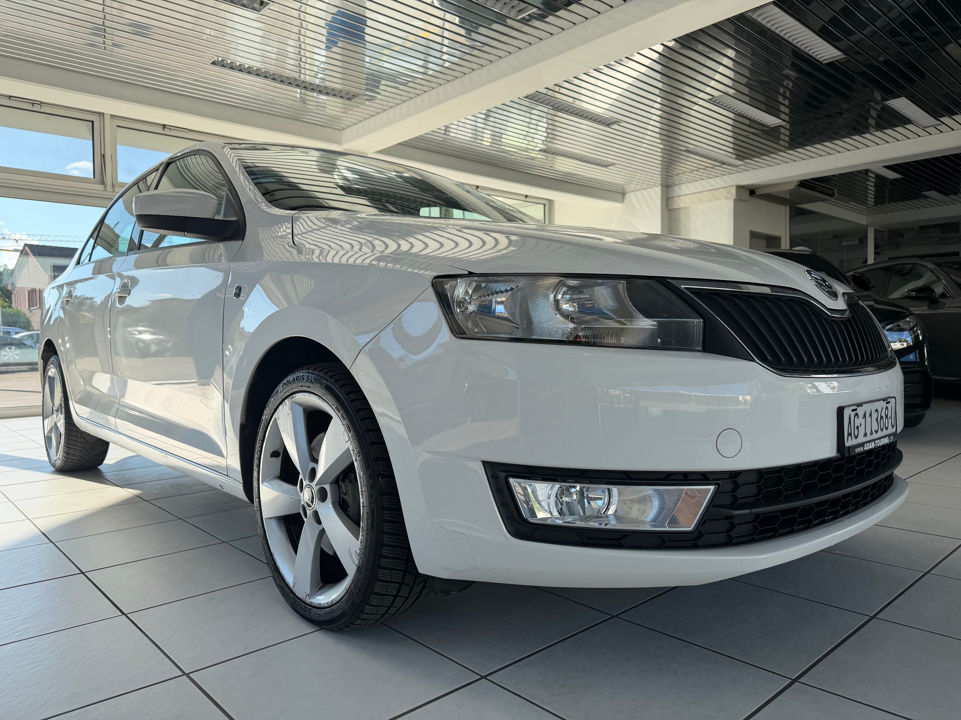 SKODA Rapid 1.4 TSI Ambition DSG-image-3
