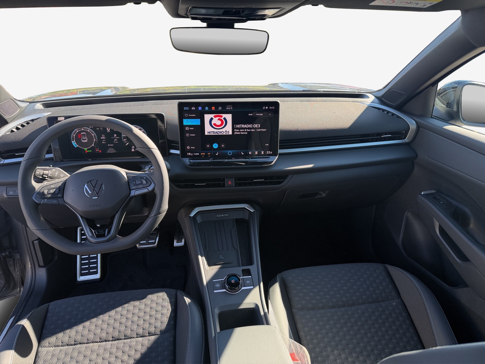 VW T-Roc 1.5 eTSI mHEV R-Line DSG-image-8