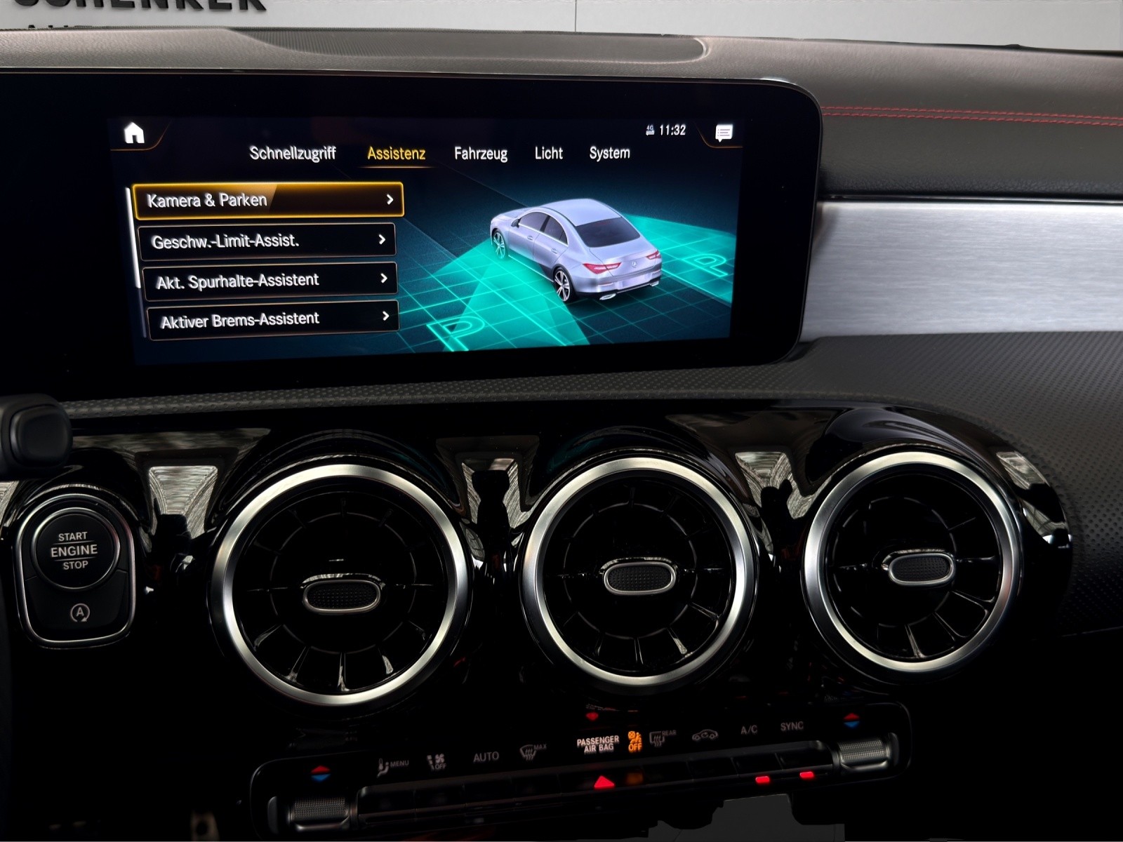 MERCEDES-BENZ CLA 200 AMG Line 7G-DCT-image-17