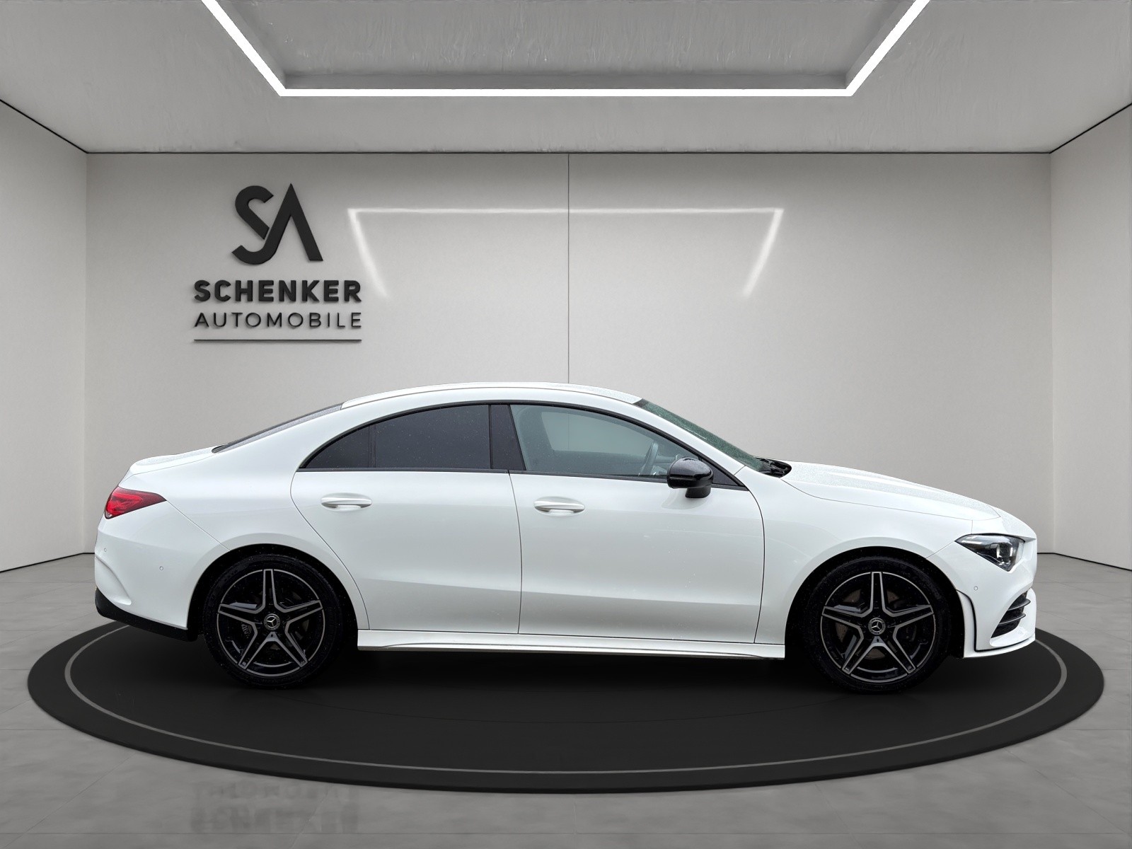 MERCEDES-BENZ CLA 200 AMG Line 7G-DCT-image-5