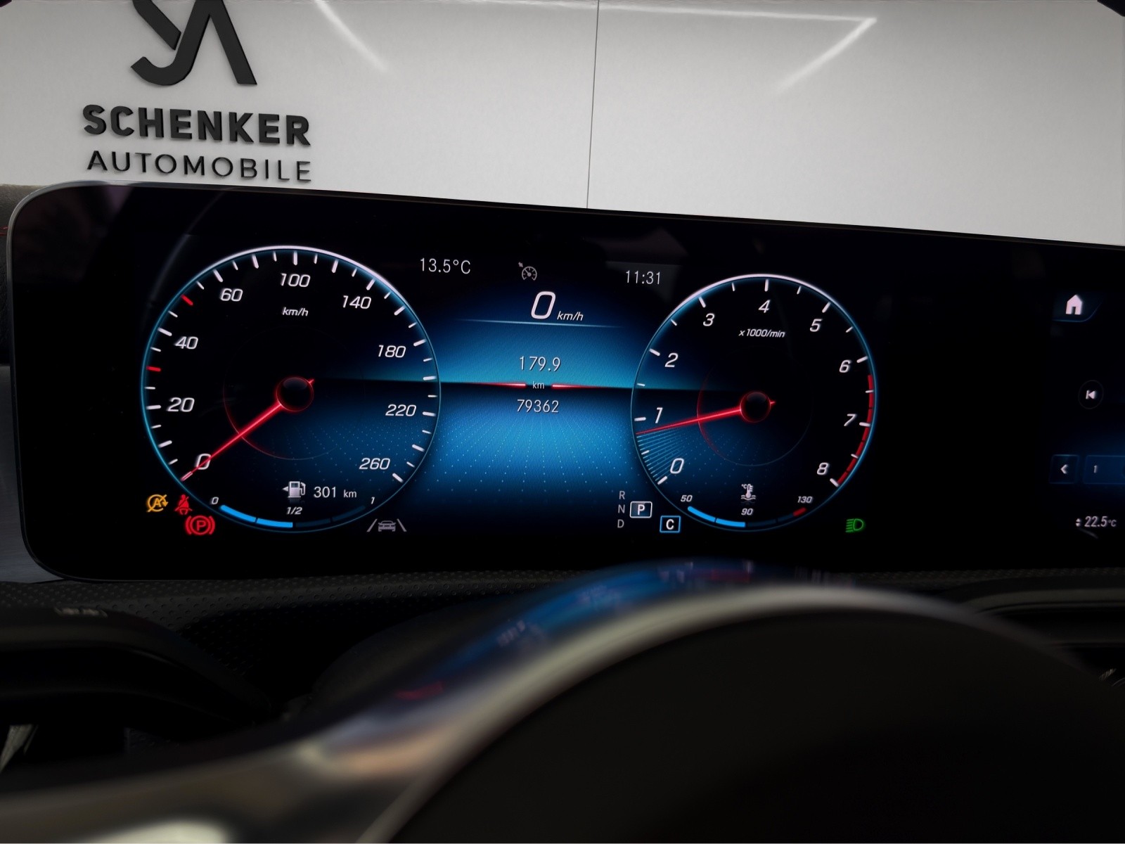 MERCEDES-BENZ CLA 200 AMG Line 7G-DCT-image-18