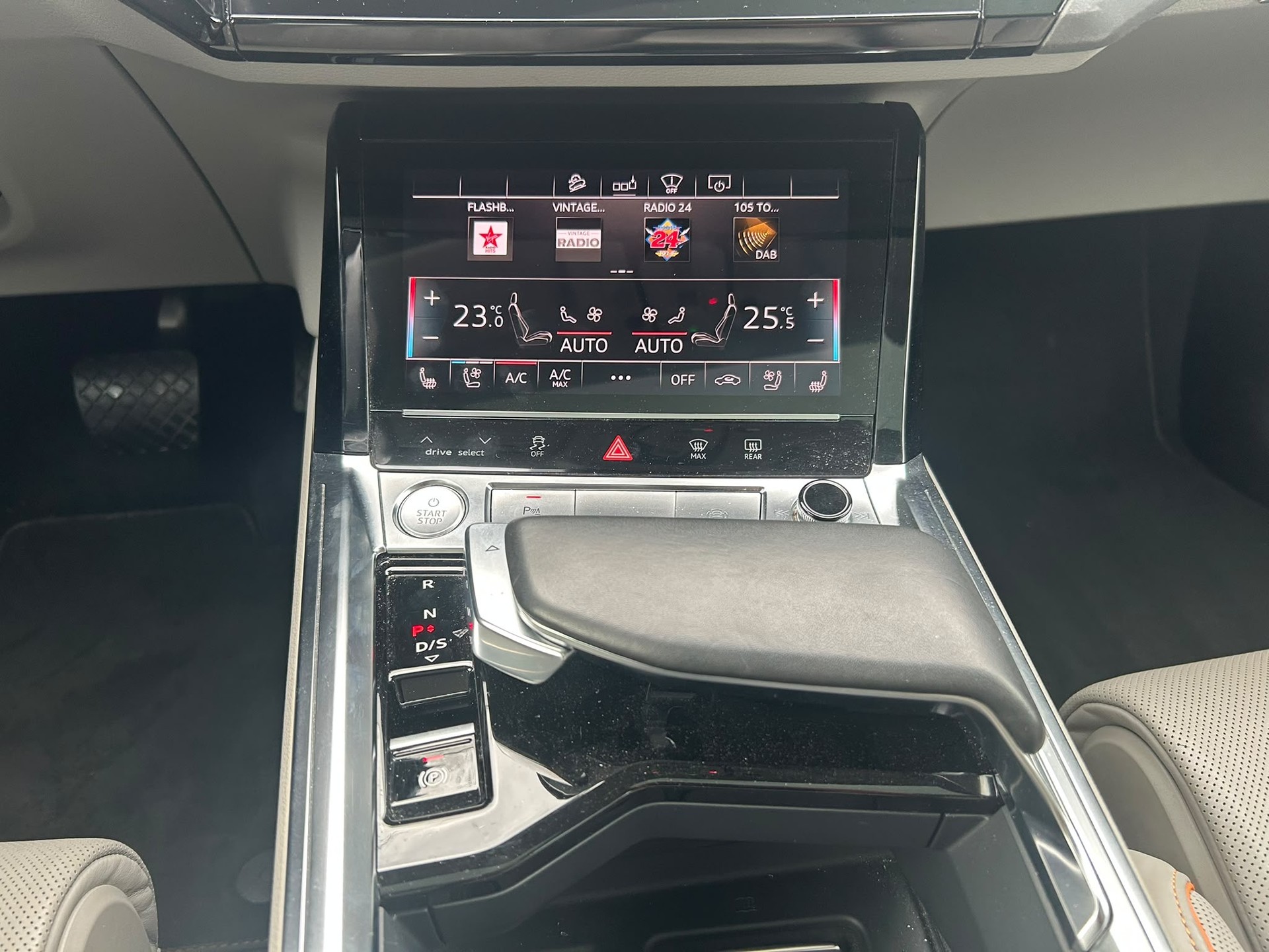 AUDI e-tron 55 quattro-image-14