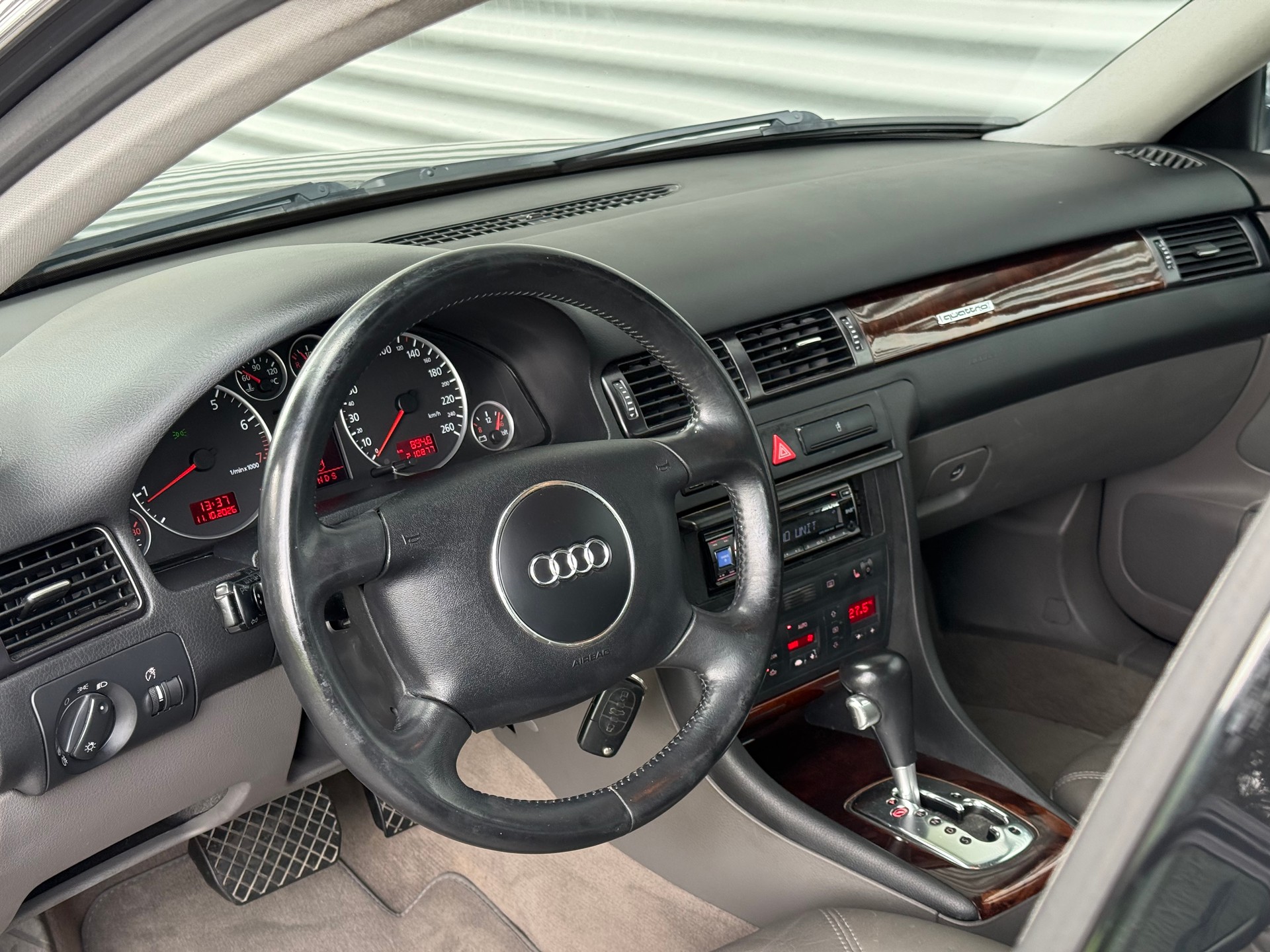AUDI A6 3.0 quattro-image-6