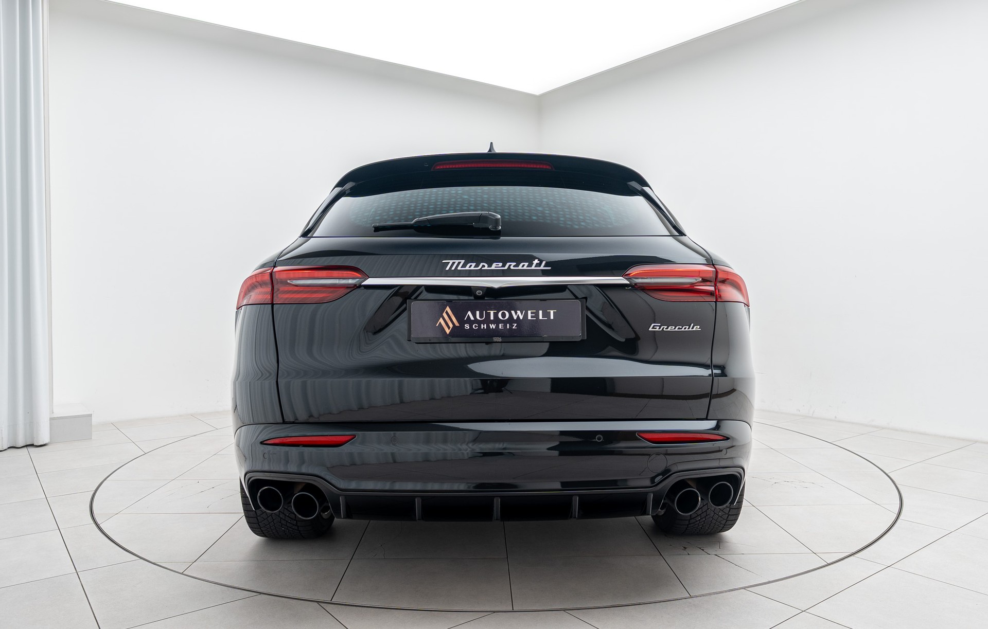 MASERATI Grecale 2.0 MHEV Modena Hybrid Automatica-showroom-element-3