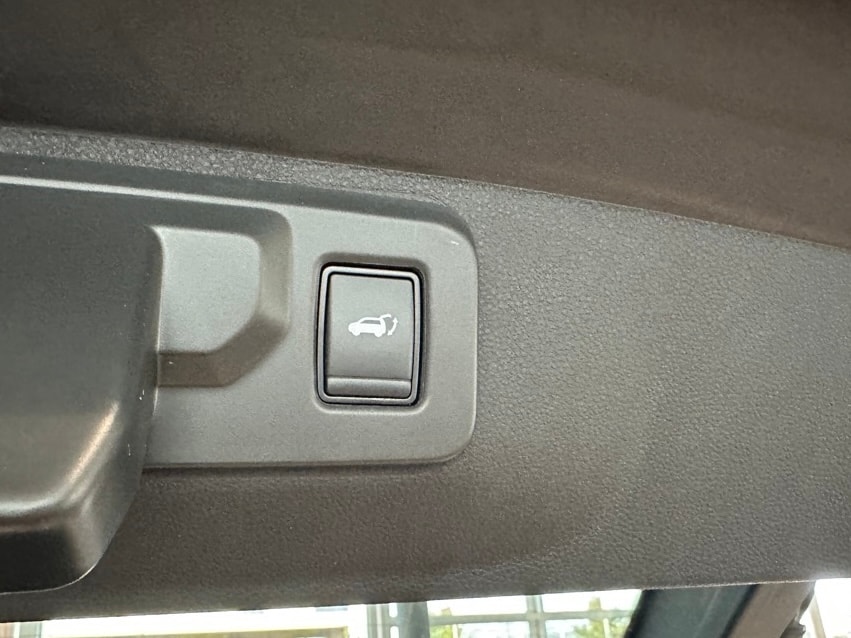 RENAULT Rafale 1.2 E-Tech Plug-in Hybrid 300 4x4 Atelier Alpine-image-9