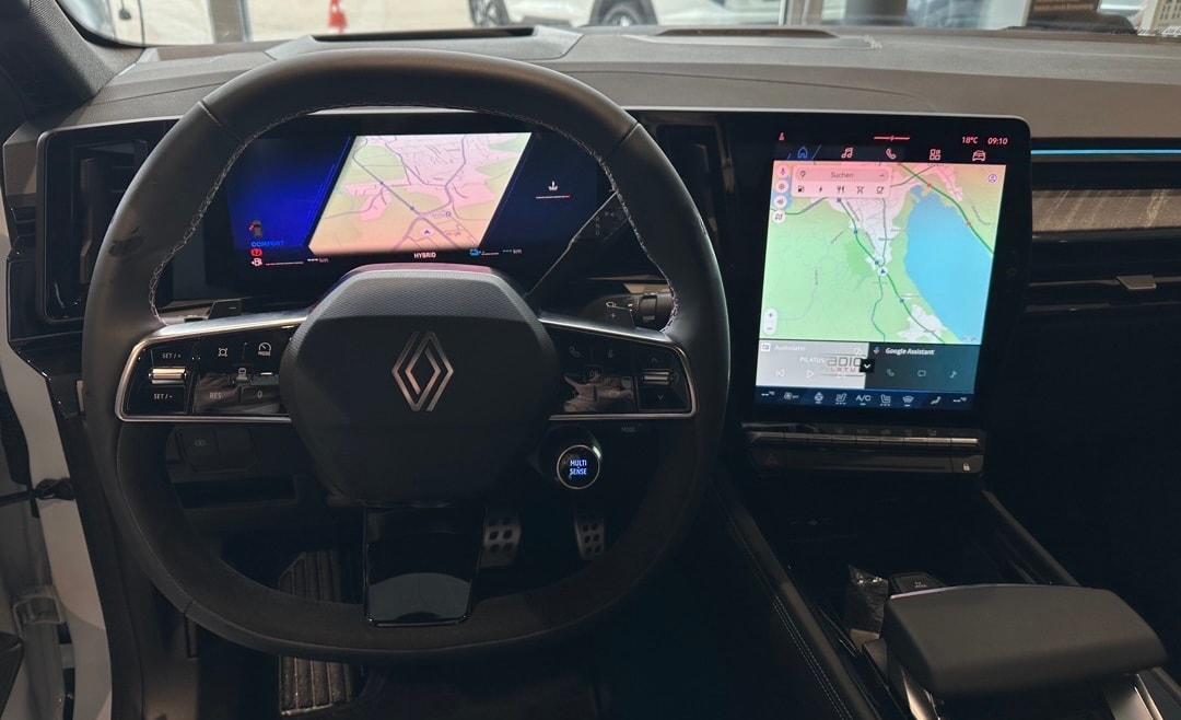 RENAULT Rafale 1.2 E-Tech Plug-in Hybrid 300 4x4 Atelier Alpine-image-16