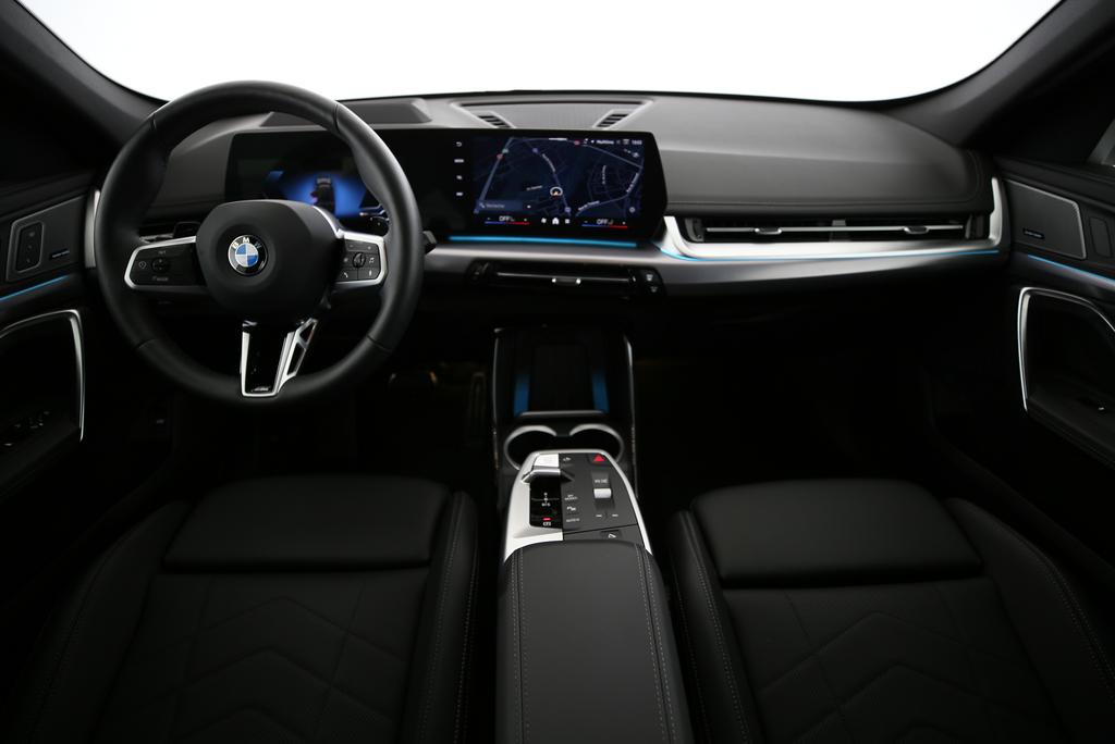 BMW X1 23i xDrive paddles-image-10