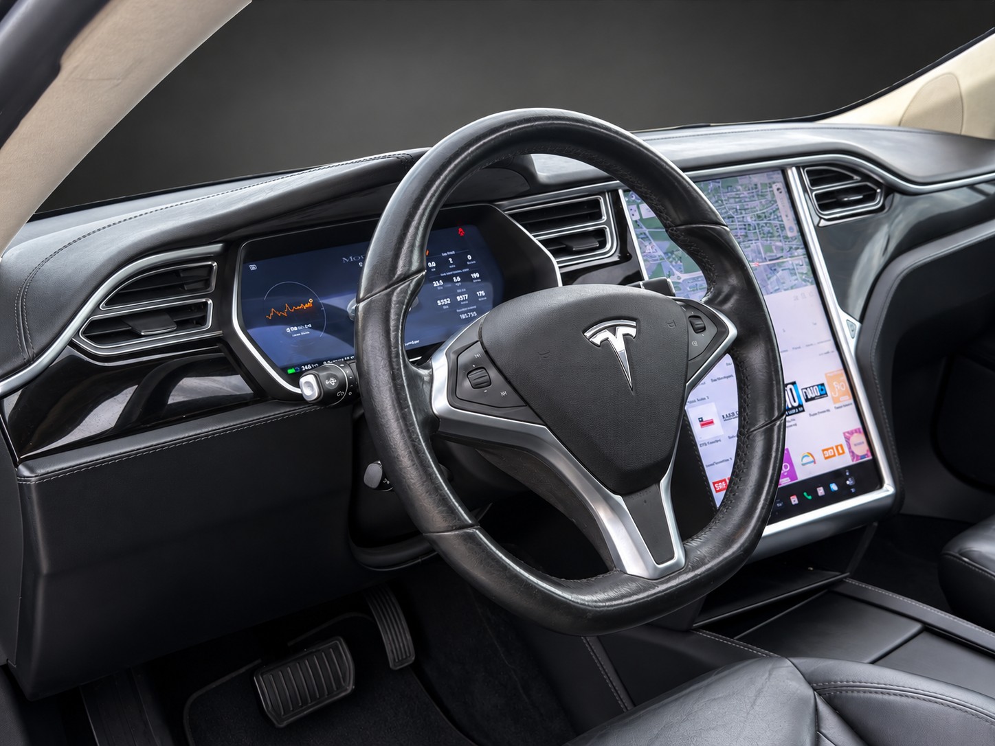 TESLA Model S 85 D 4x4 mit 525 PS-image-7