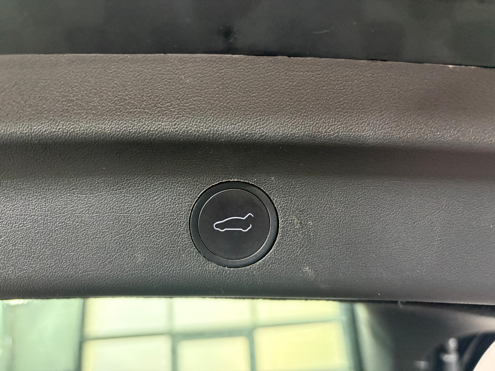 TESLA Model Y Performance - Attelage - AHK - Autopilot amélioré-image-21