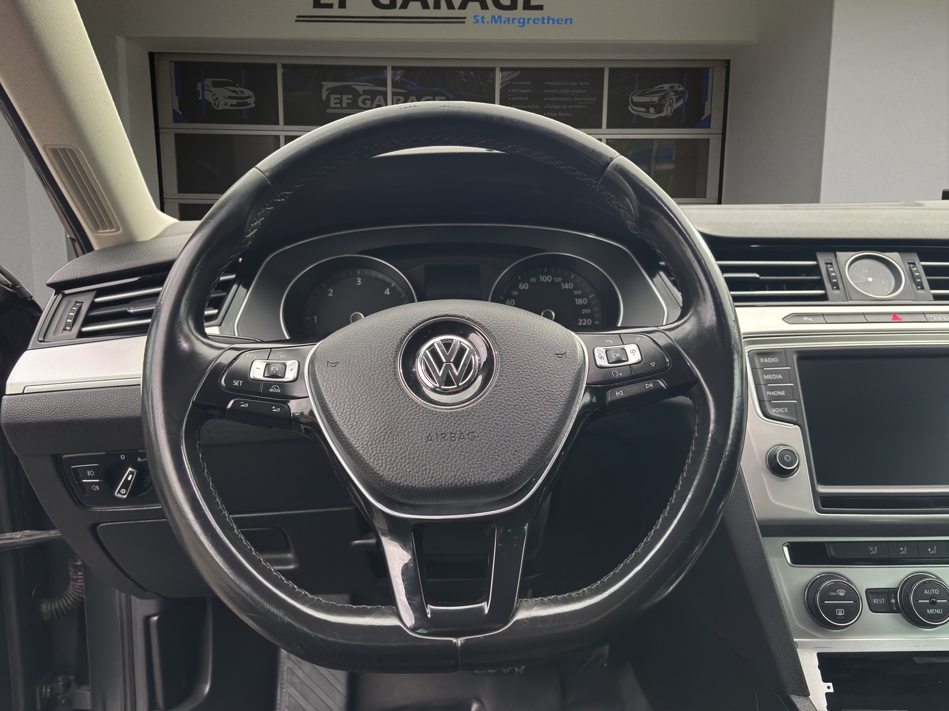 VW Passat 2.0 TDI BMT Comfortline DSG 4Motion-image-21