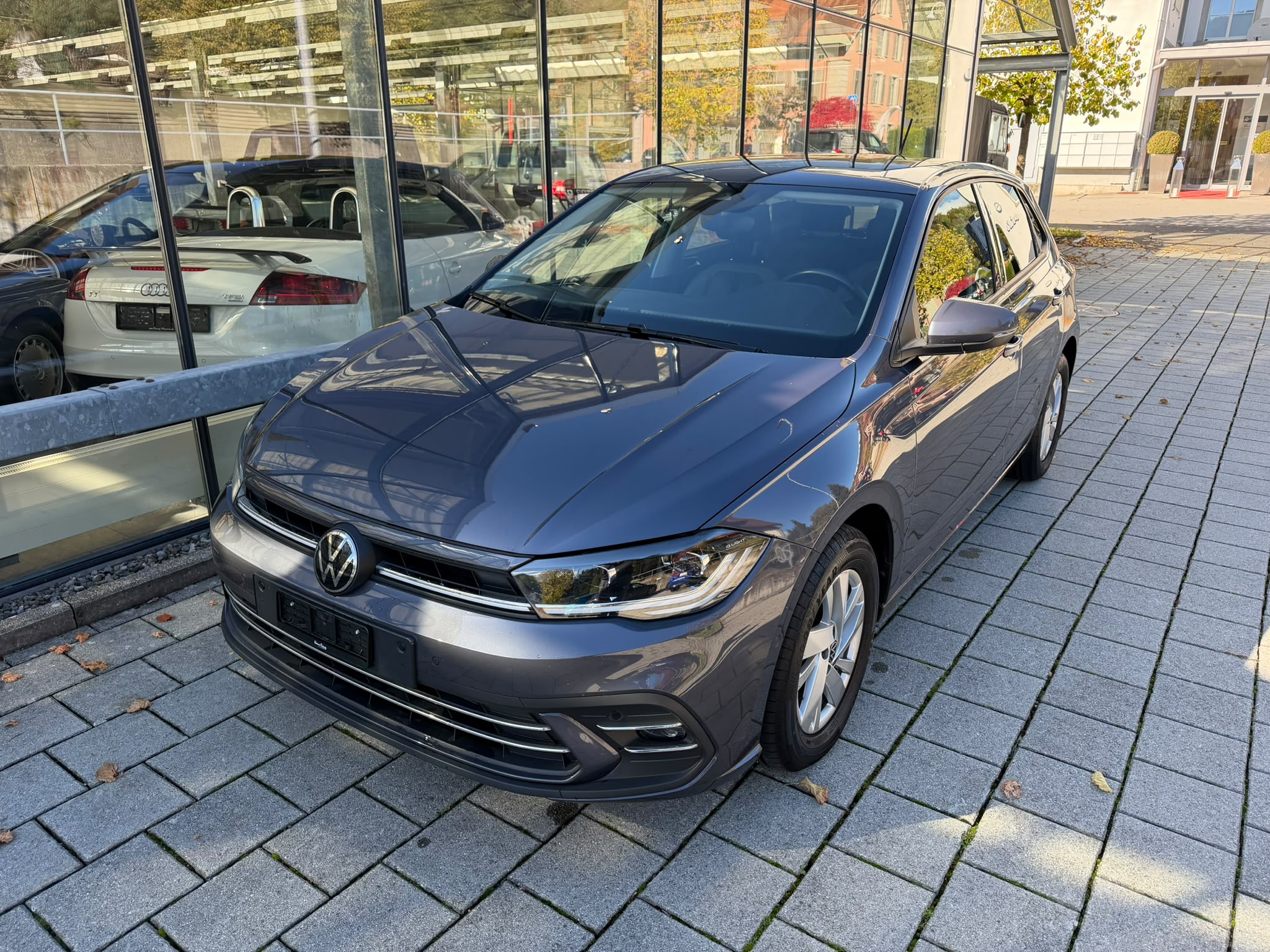 Car photo