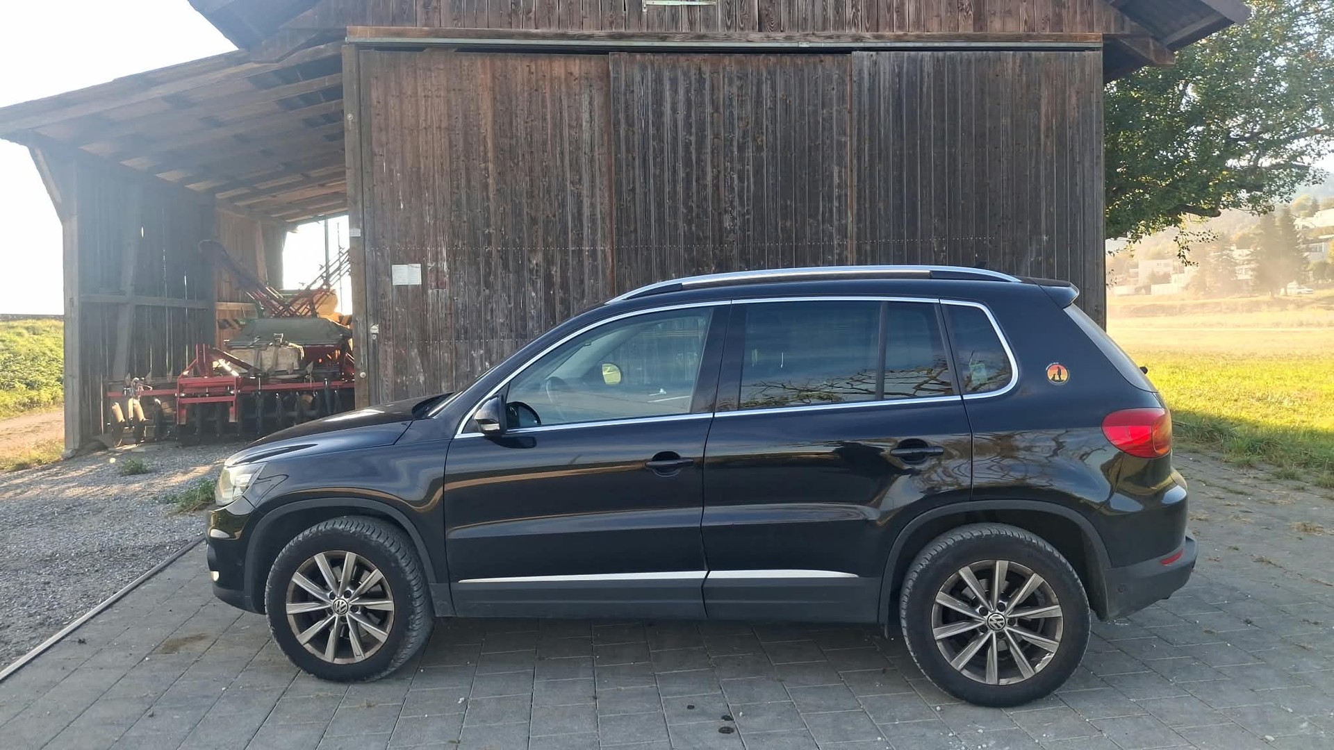 VW Tiguan 2.0 TDI BlueMotion Track&Field 4Motion-image-6