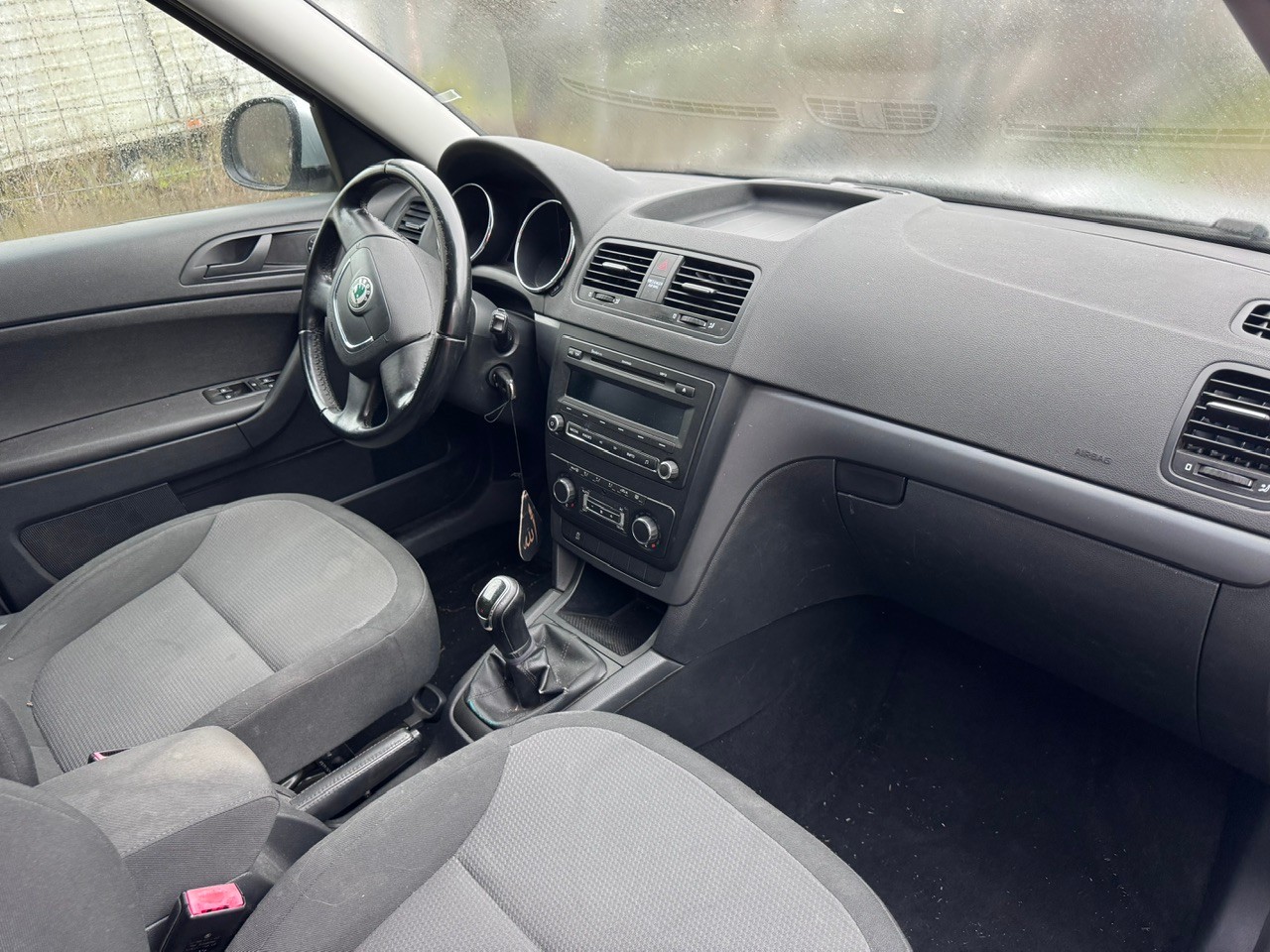 SKODA Yeti 1.8 TSI Ambition 4x4-image-5