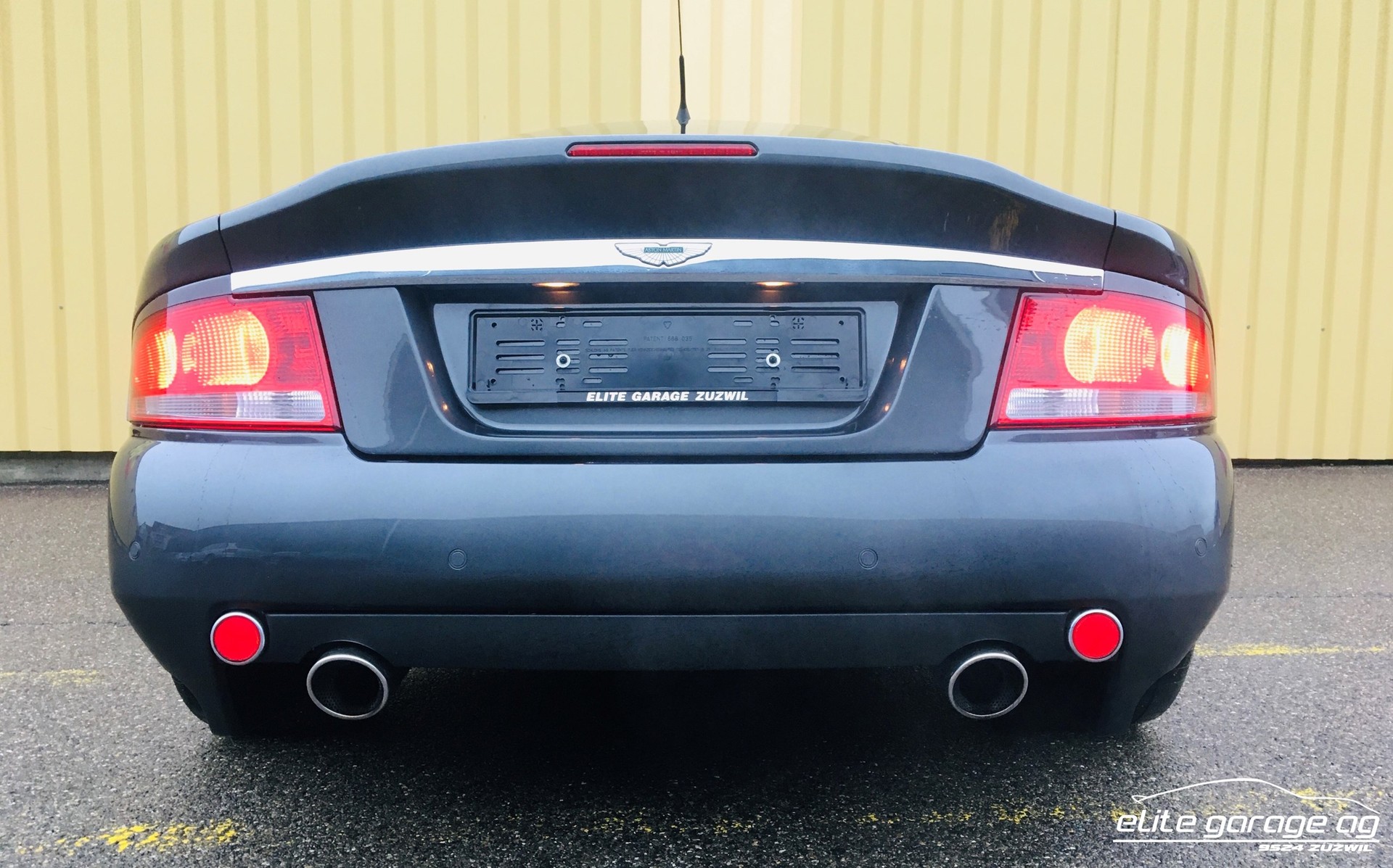 ASTON MARTIN Vanquish V12 S 5.9-48-image-5