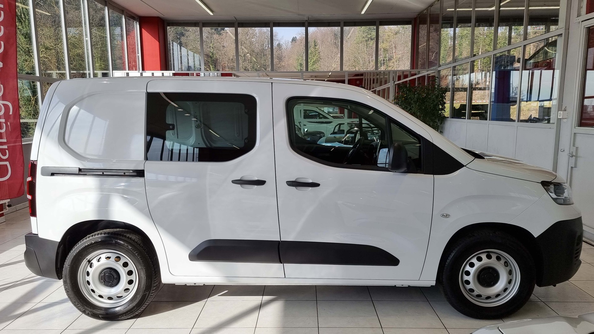 FIAT Doblo Elektro Kaw. L1 50 kWh SX Plus-image-6