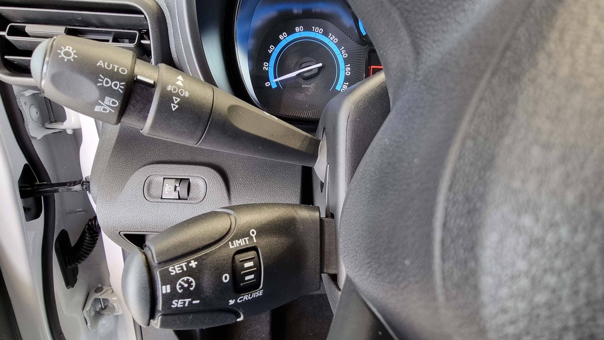 FIAT Doblo Elektro Kaw. L1 50 kWh SX Plus-image-10