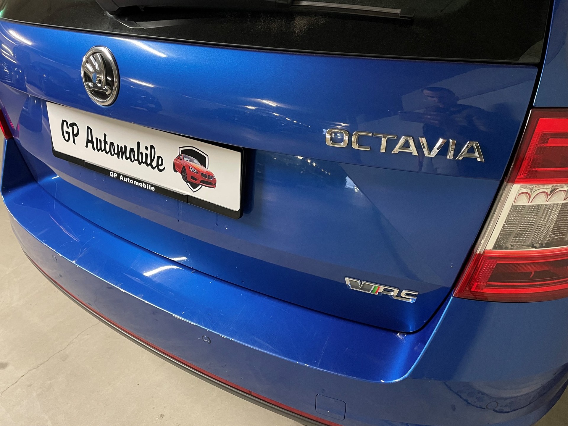 SKODA Octavia Combi 2.0 TDI RS DSG-image-14