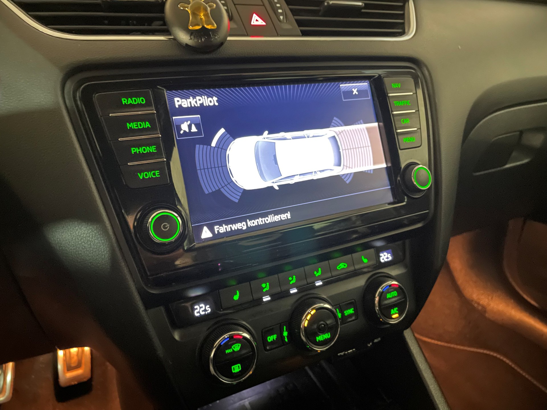 SKODA Octavia Combi 2.0 TDI RS DSG-image-28
